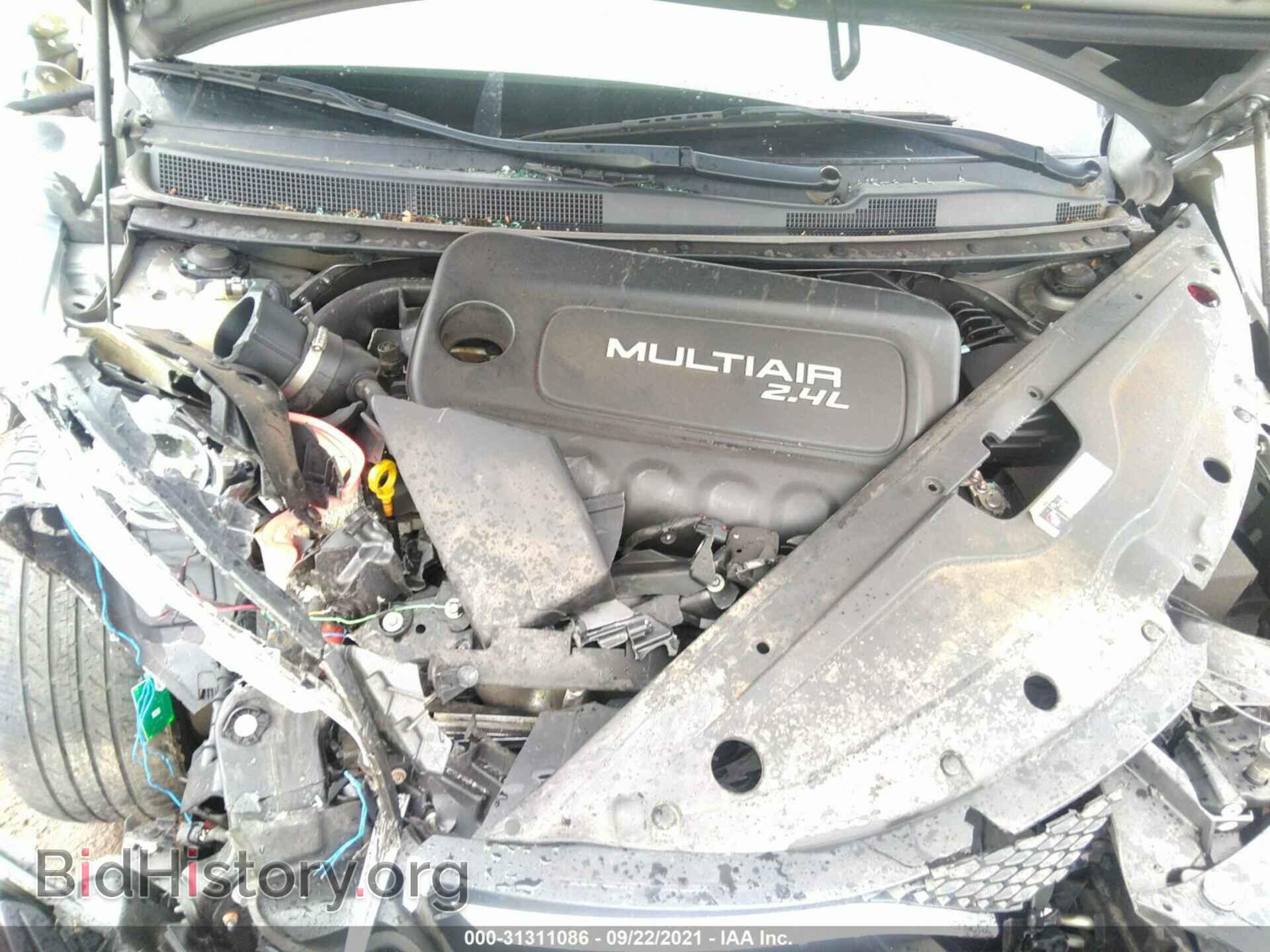 2015 CHRYSLER 200 - VIN: 1C3CCCABXFN623146 - Фото 10