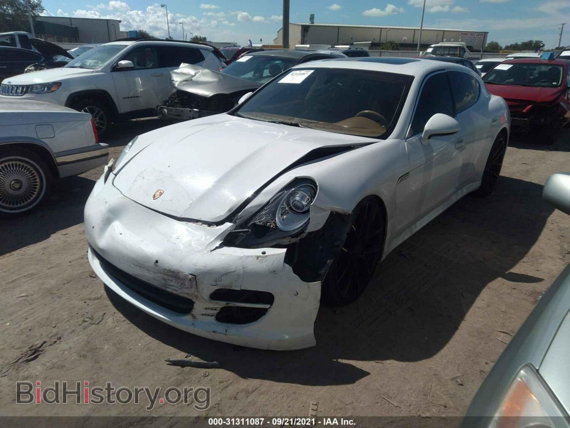 2013 PORSCHE PANAMERA - VIN: WP0AB2A74DL060048 - Фото 2
