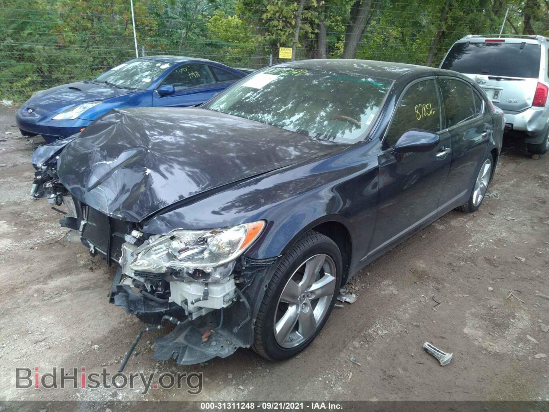 2007 LEXUS LS 460 - VIN: JTHGL46FX75008384 - Photo 2
