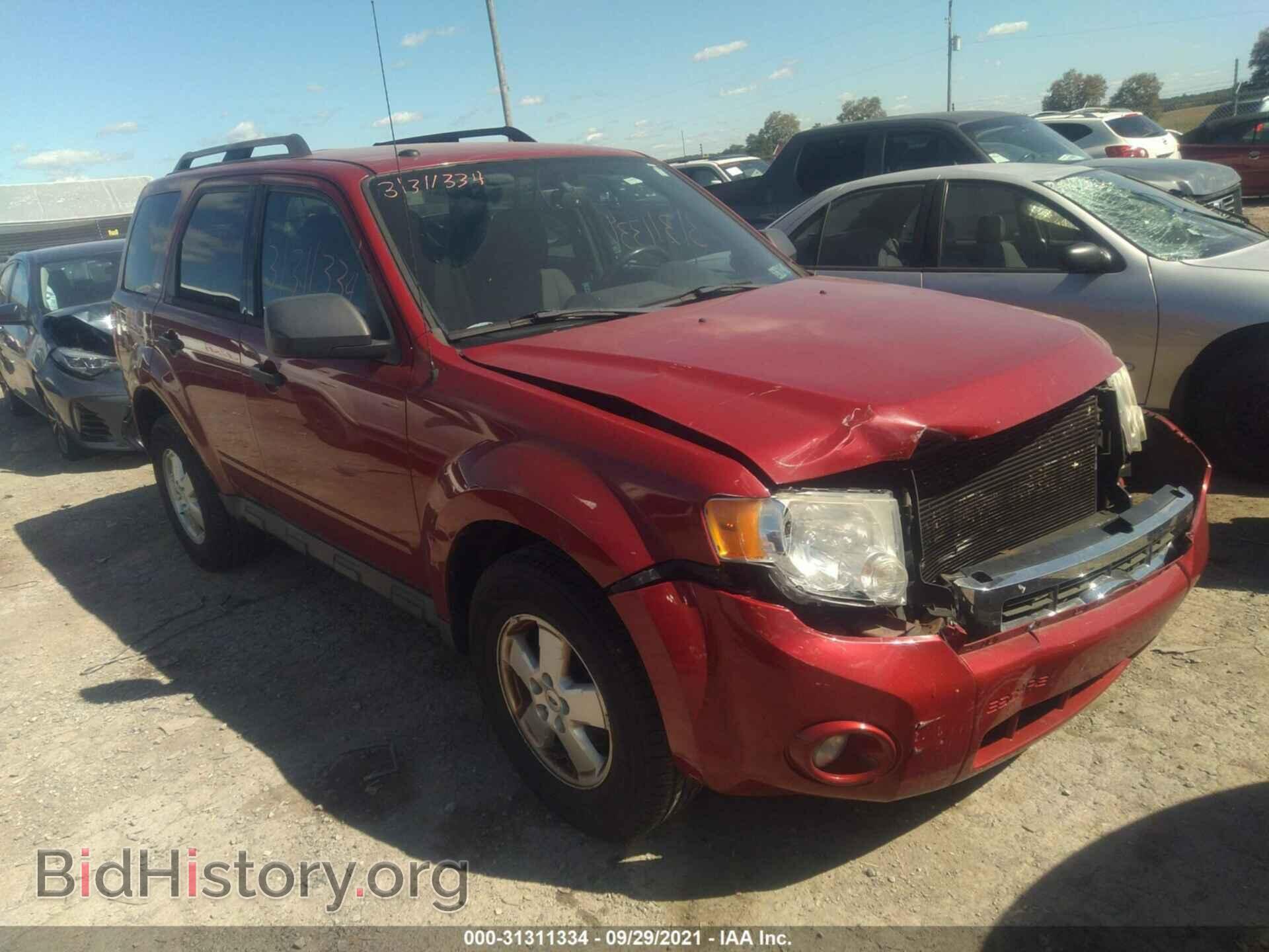 Photo 1FMCU9D77BKB29384 - FORD ESCAPE 2011