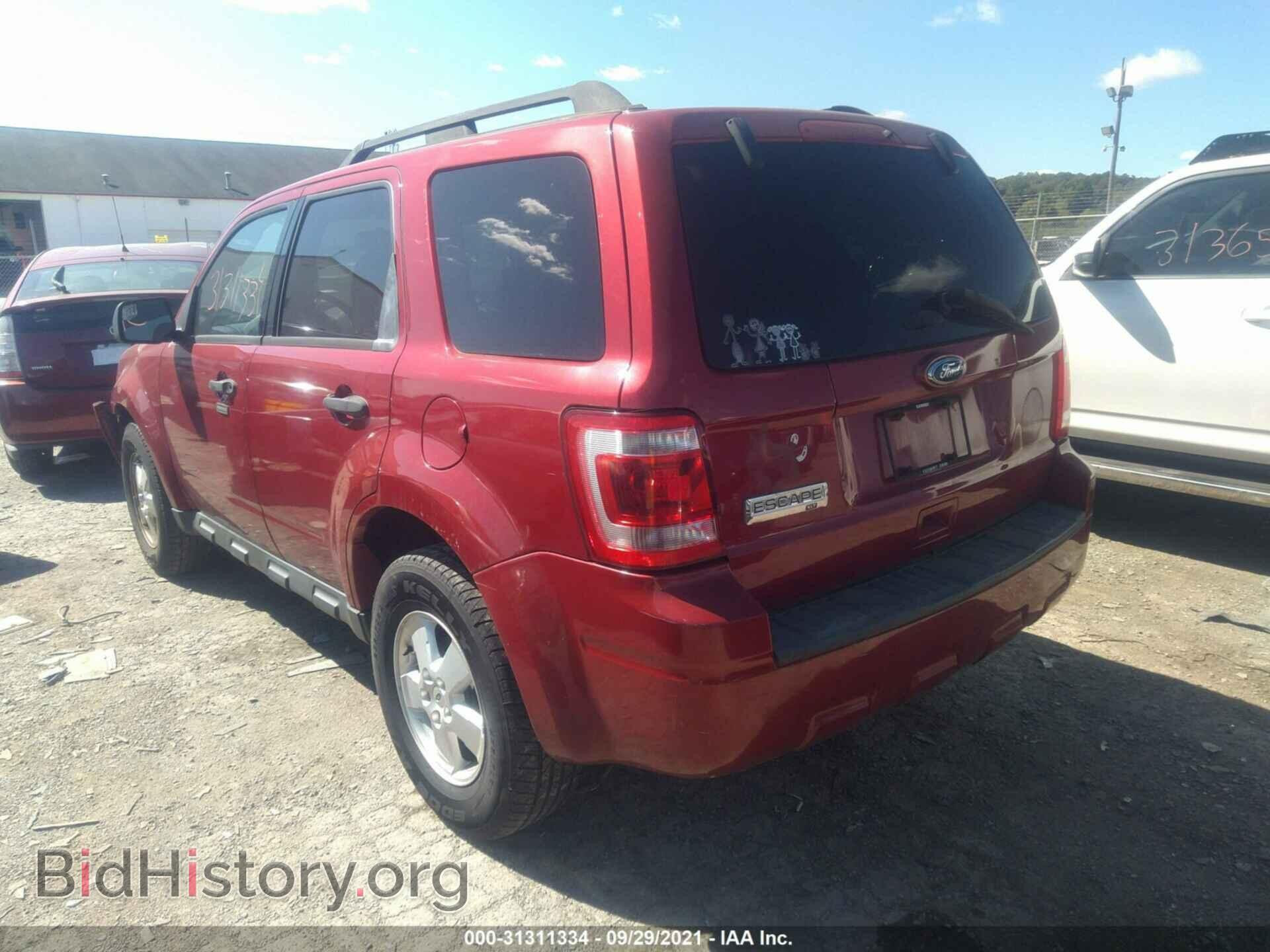 2011 FORD ESCAPE - VIN: 1FMCU9D77BKB29384 - Фото 3