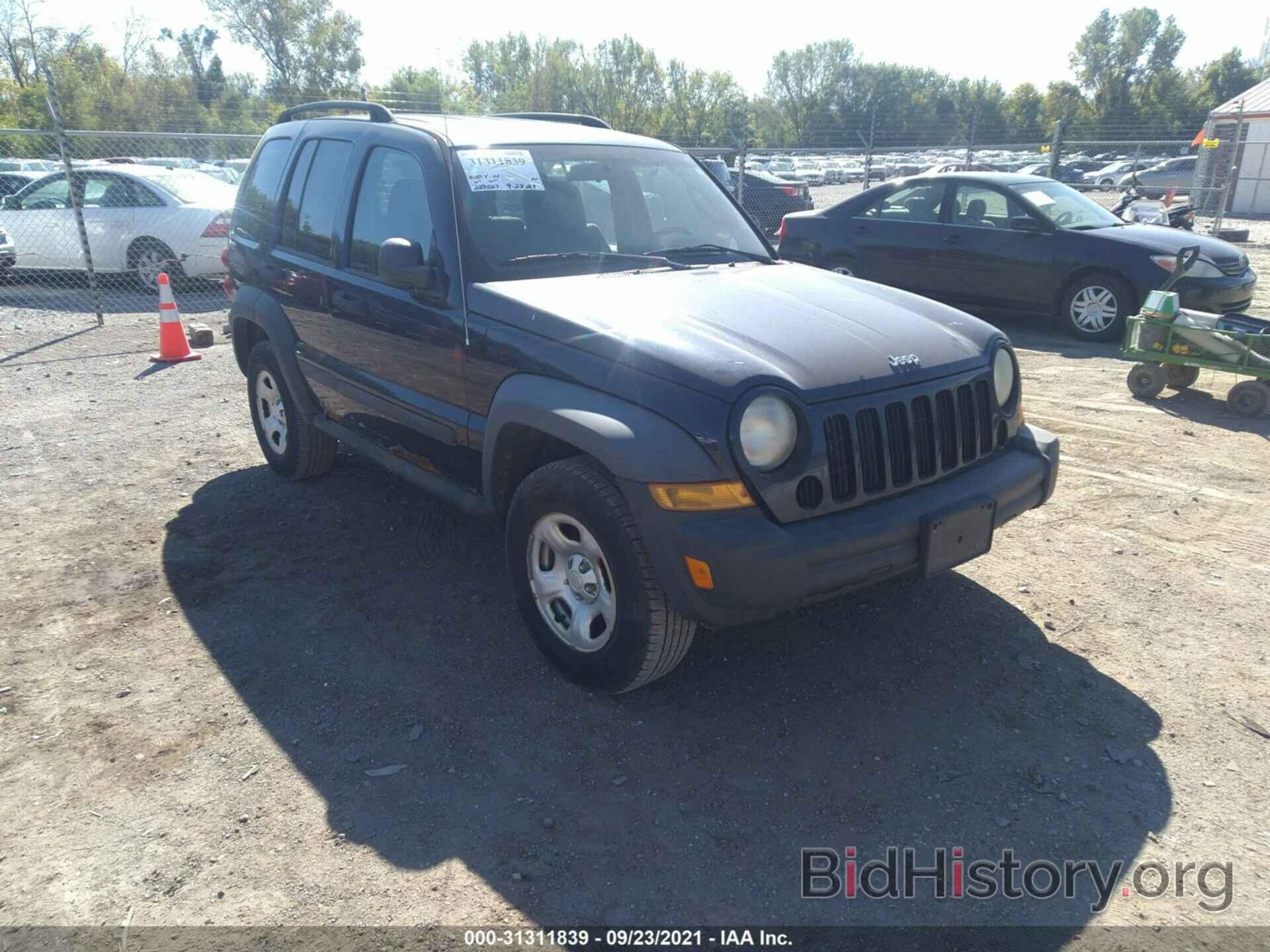 Photo 1J4GL48K67W520806 - JEEP LIBERTY 2007