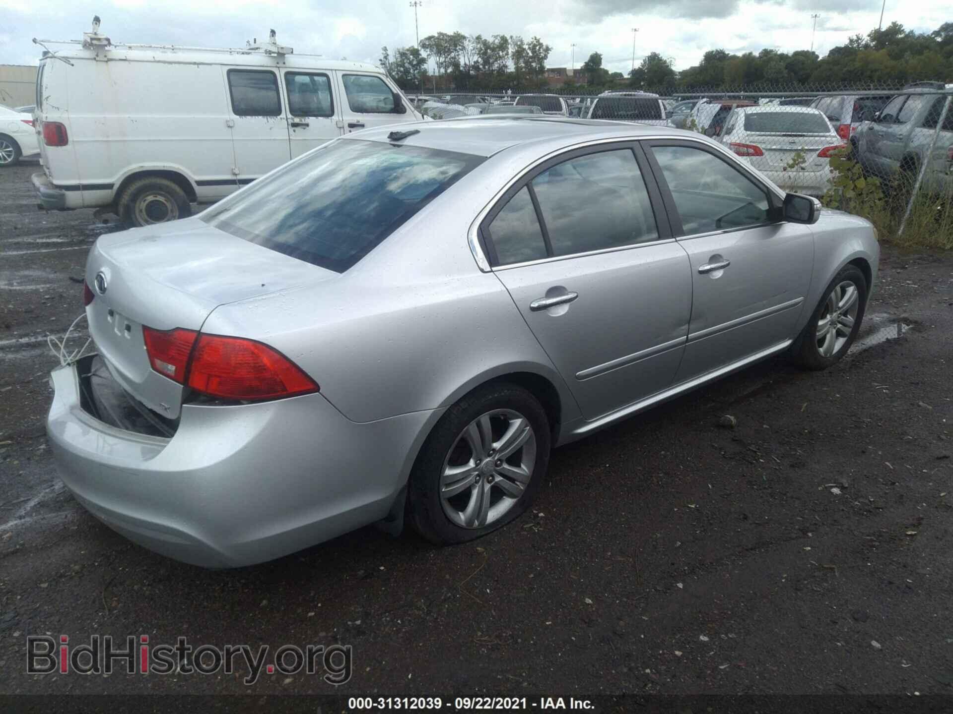 2009 KIA OPTIMA - VIN: KNAGE228695356464 - Фото 4