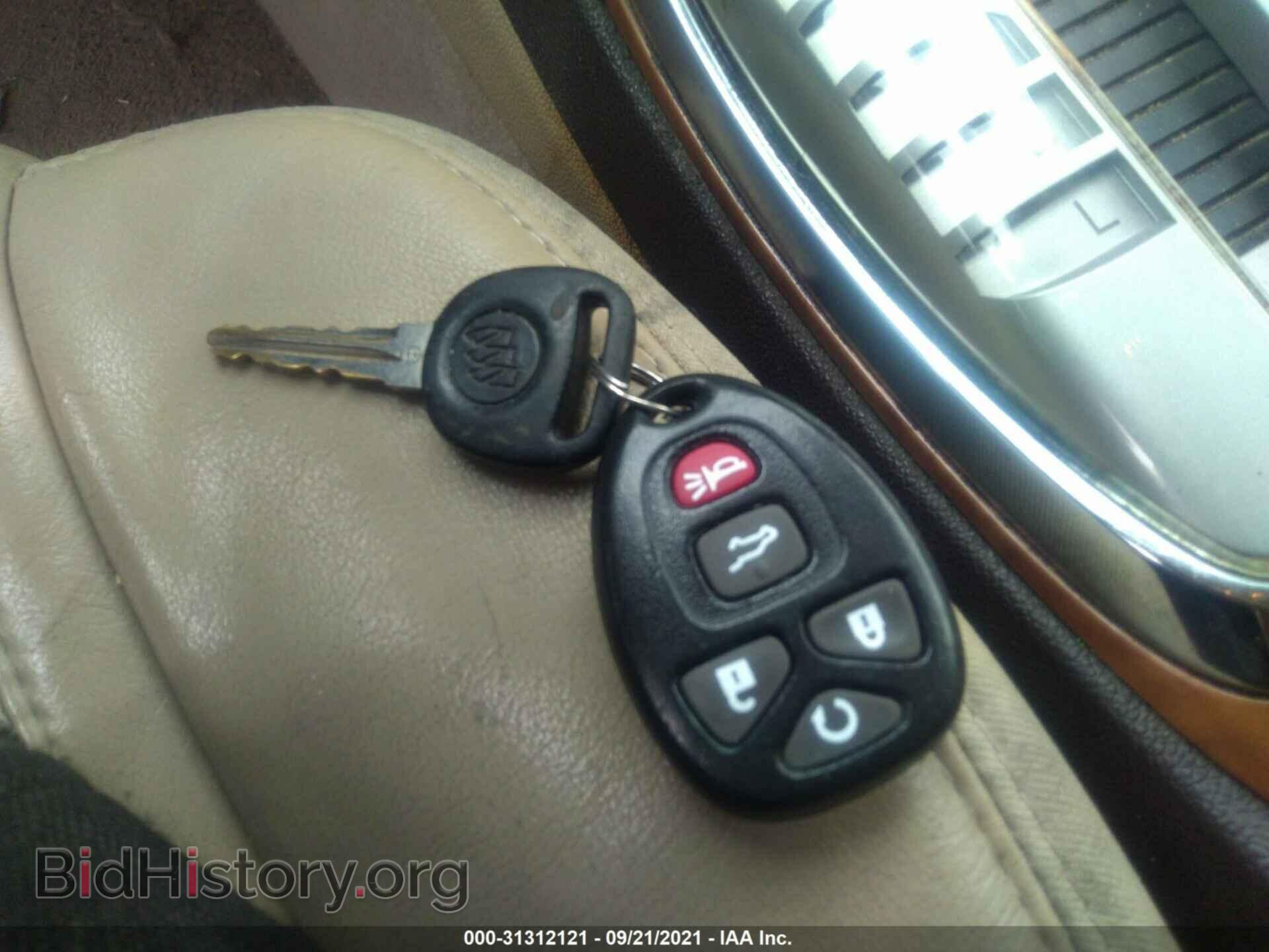2008 BUICK ENCLAVE - VIN: 5GAEV23728J243473 - Фото 11