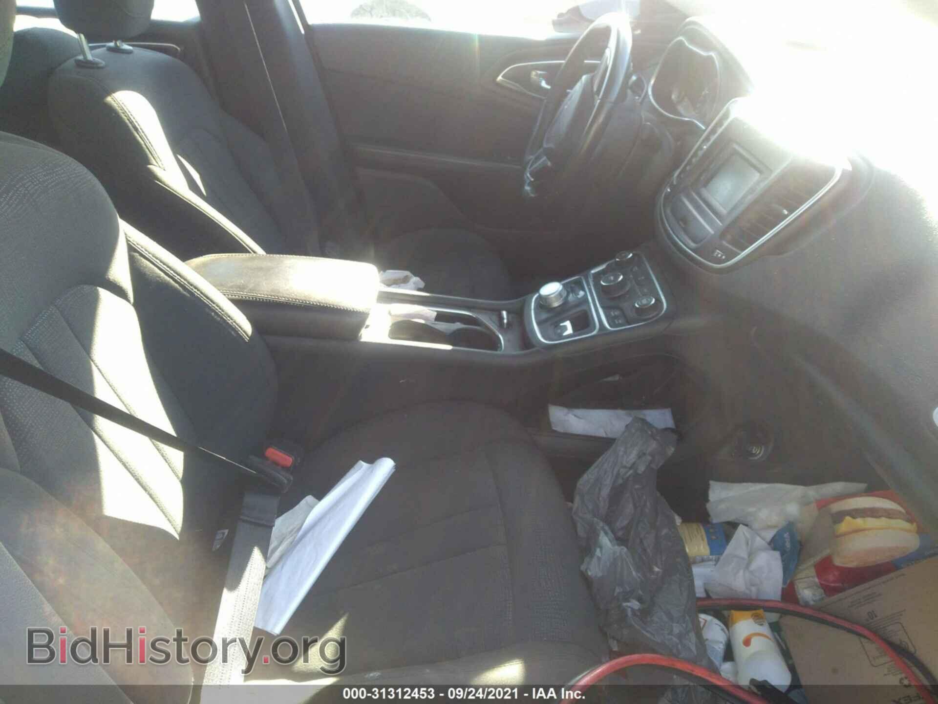 2016 CHRYSLER 200 - VIN: 1C3CCCAB9GN124386 - Photo 5