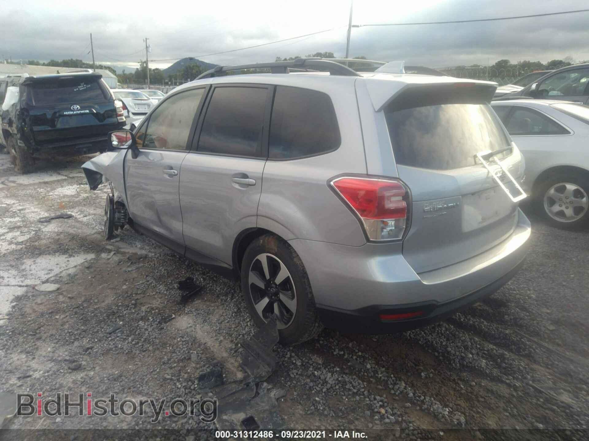 2018 SUBARU FORESTER - VIN: JF2SJAGC5JH553677 - Фото 3
