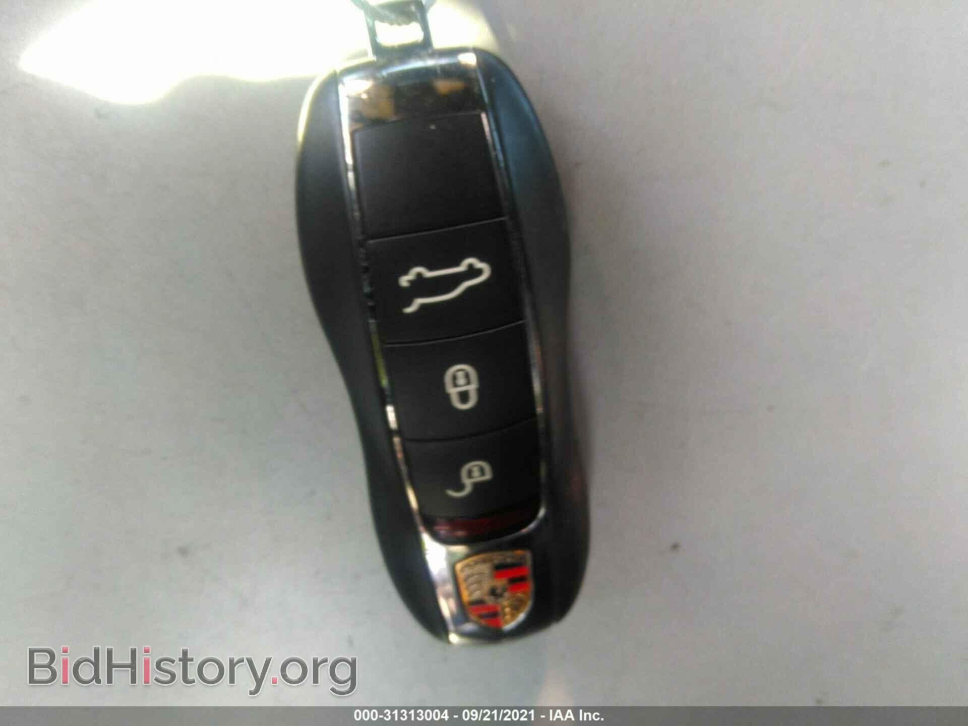 2016 PORSCHE CAYENNE - VIN: WP1AE2A23GLA64154 - Фото 11