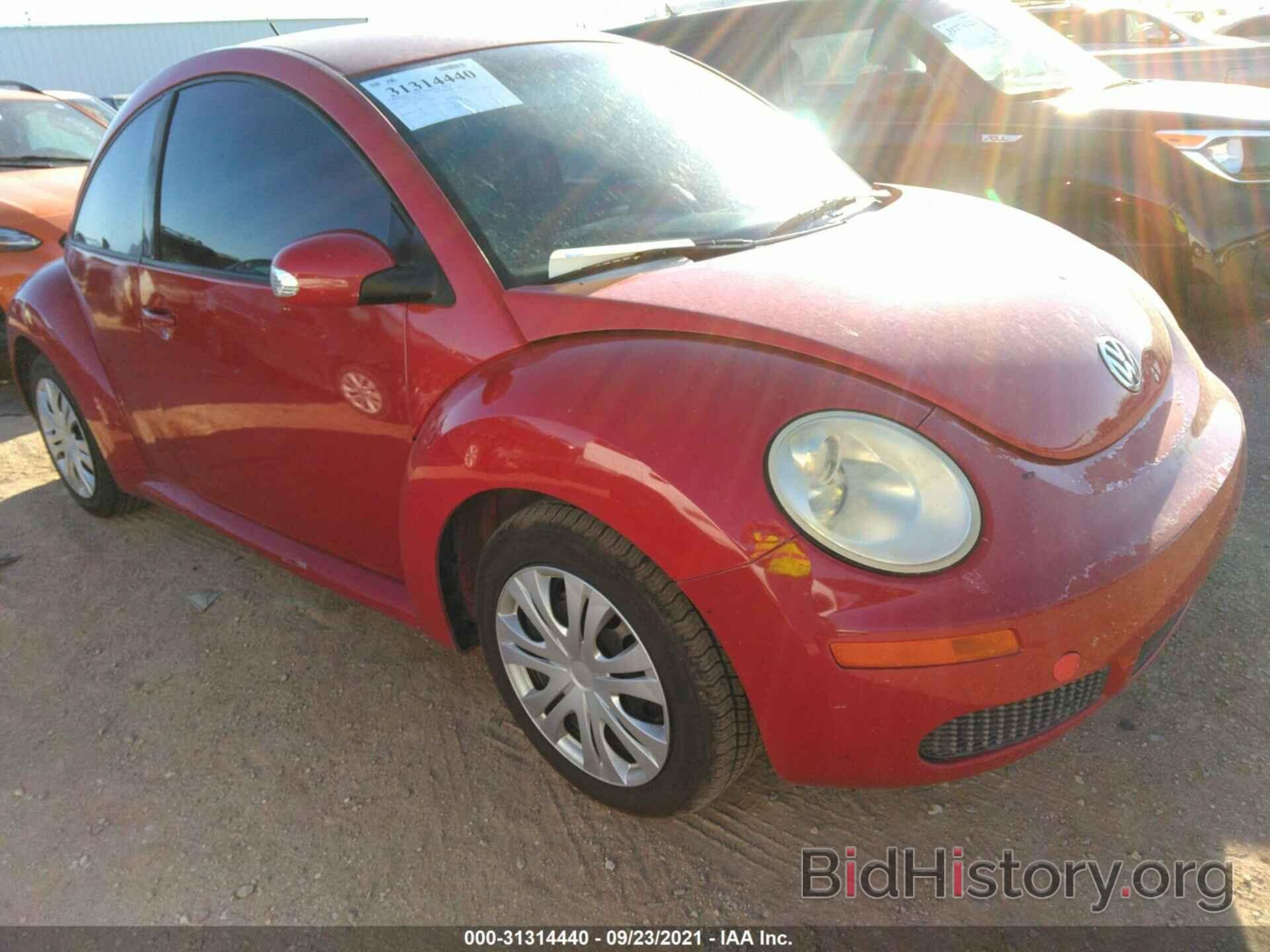 Photo 3VWPG3AG1AM005887 - VOLKSWAGEN NEW BEETLE COUPE 2010