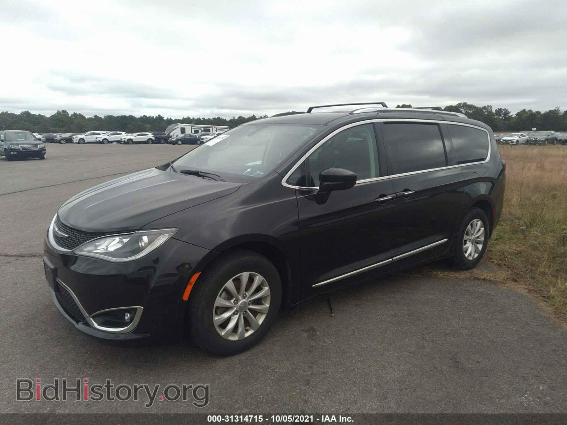 2019 CHRYSLER PACIFICA - VIN: 2C4RC1BG8KR714403 - Photo 2