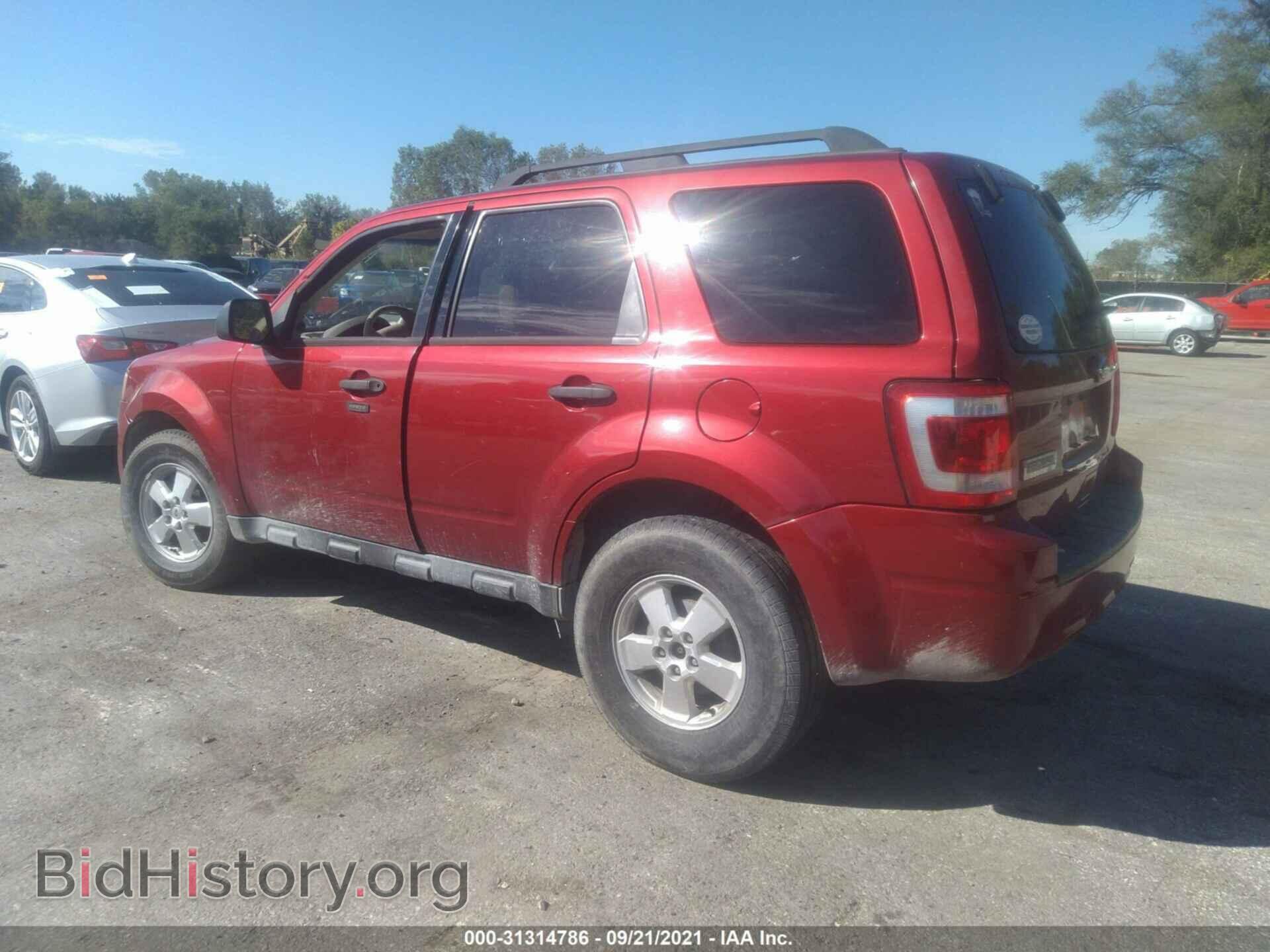 2012 FORD ESCAPE - VIN: 1FMCU9D72CKB68272 - Фото 3