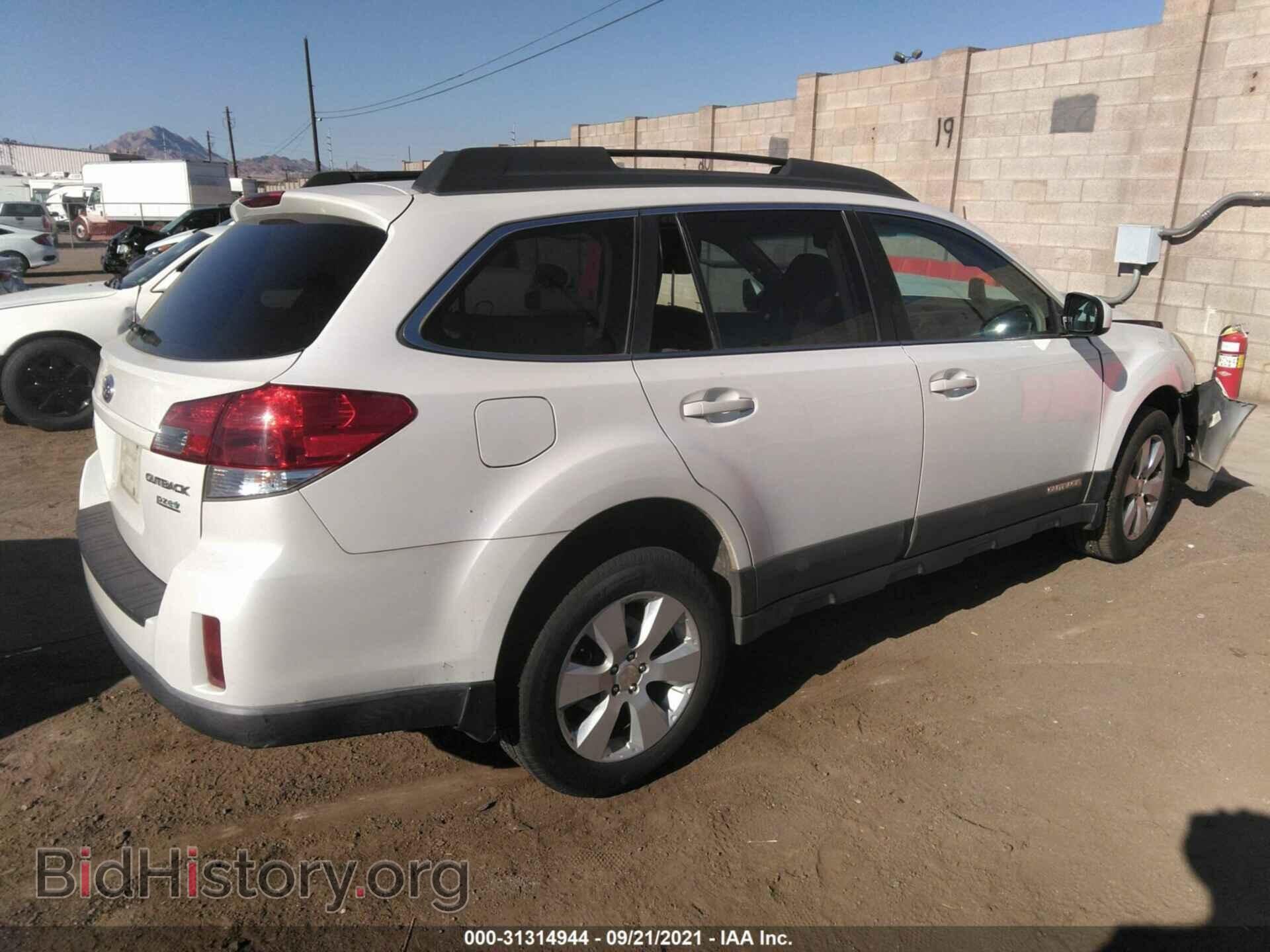 2011 SUBARU OUTBACK - VIN: 4S4BRBCC6B3338743 - Фото 4