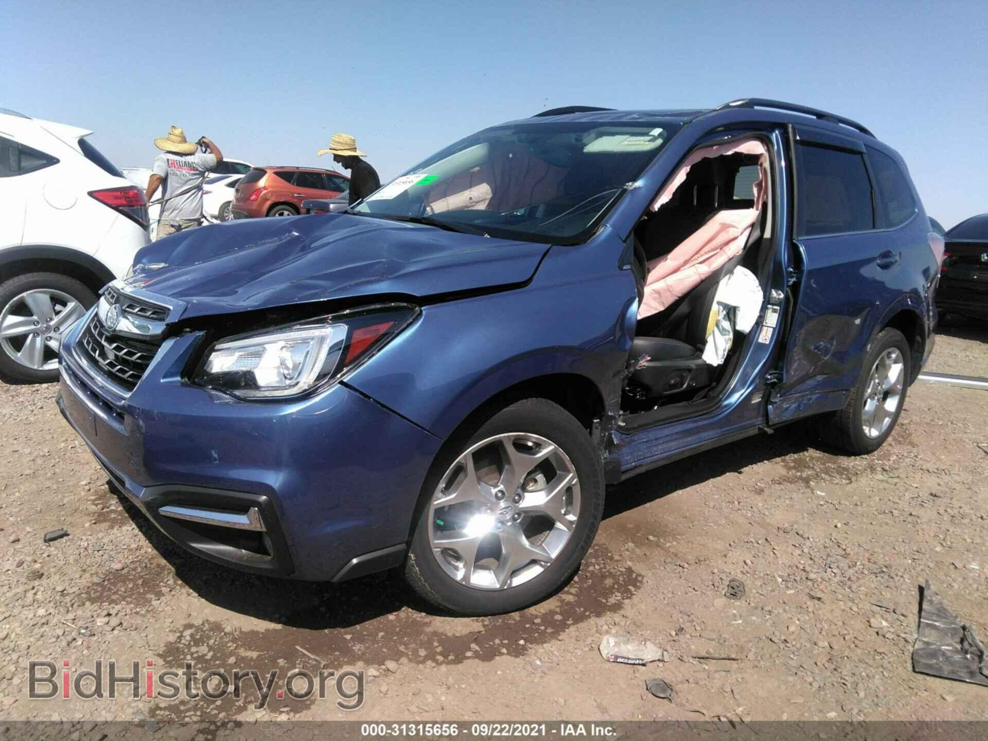 2017 SUBARU FORESTER - VIN: JF2SJAWC2HH526335 - Фото 2
