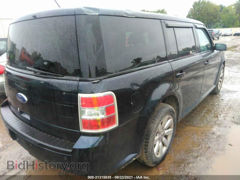 2010 Ford FLEX (VIN 2FMGK5BC8ABA09845) — фото 4 из 11