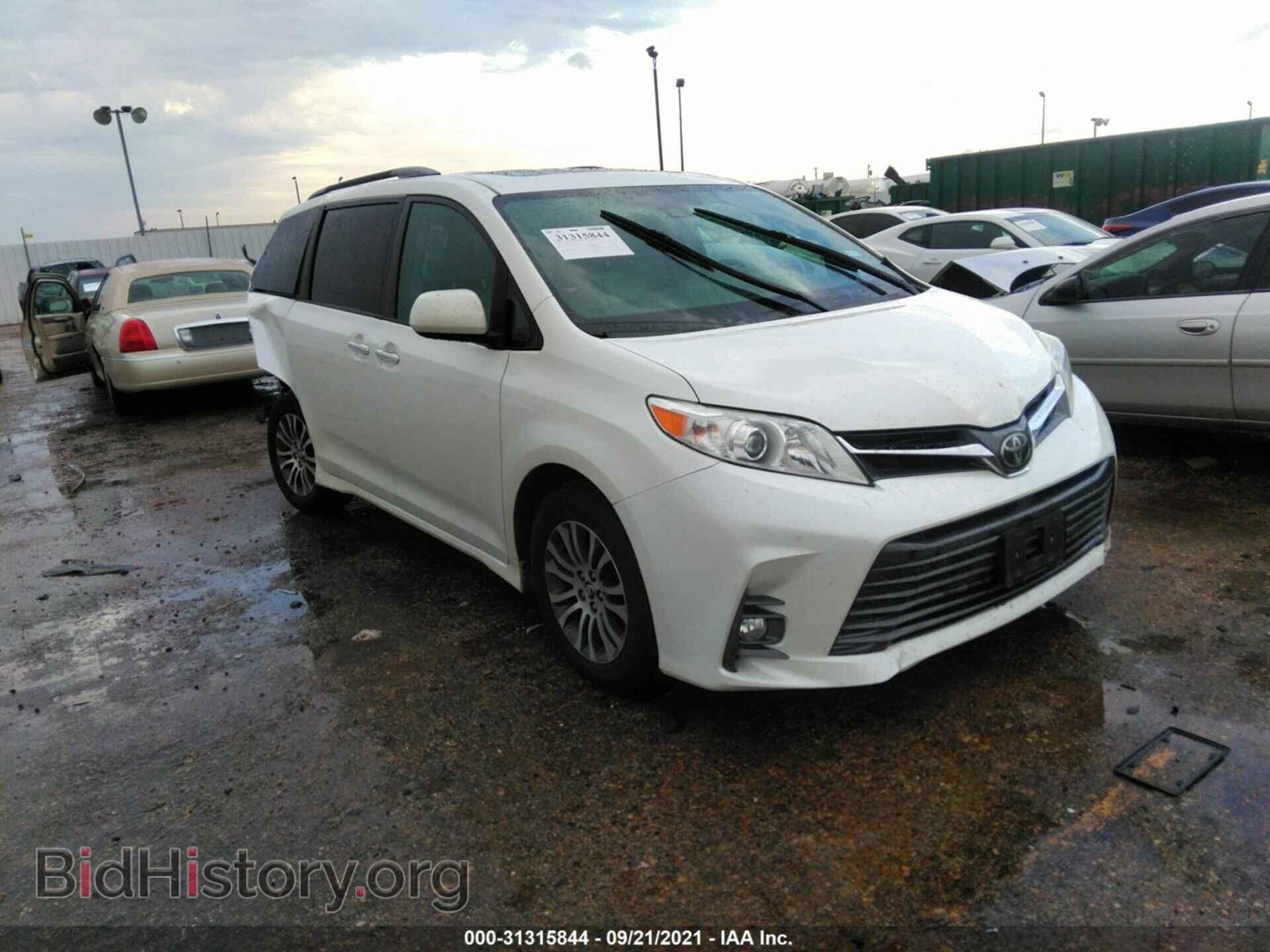 Фотография 5TDYZ3DC2JS914957 - TOYOTA SIENNA 2018