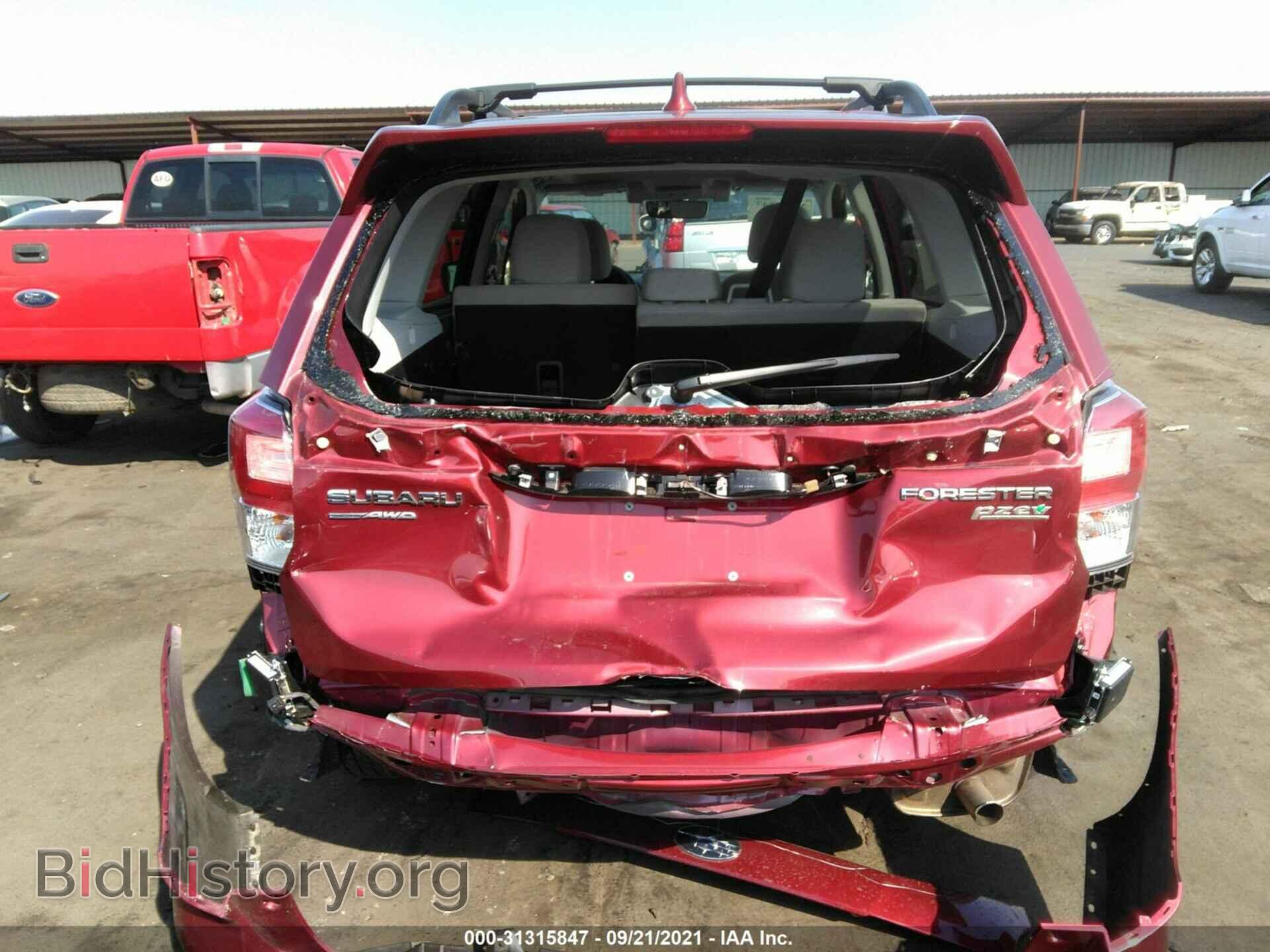 2017 SUBARU FORESTER - VIN: JF2SJAGC1HH526812 - Photo 6