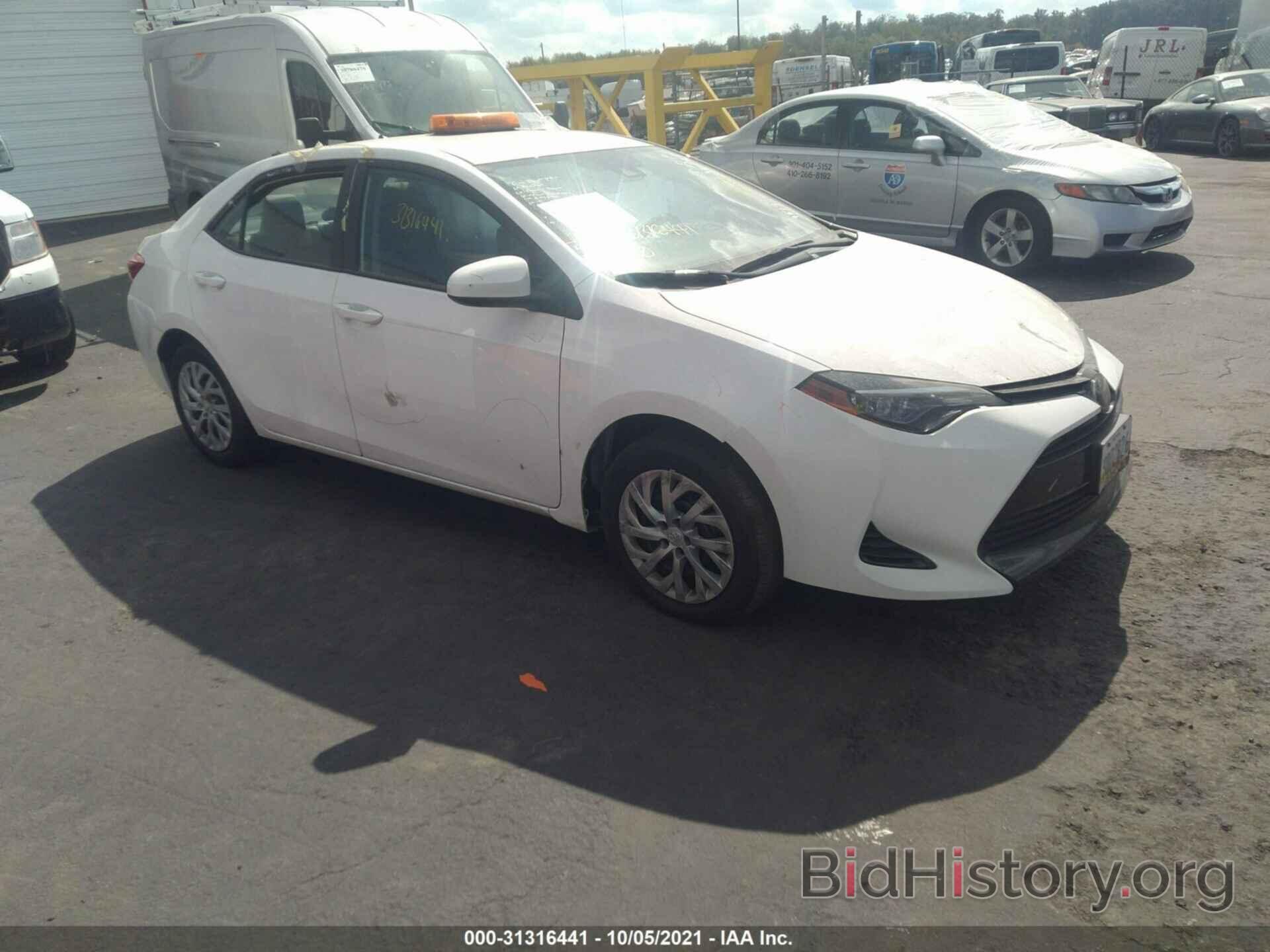 Photo 2T1BURHEXJC004498 - TOYOTA COROLLA 2018