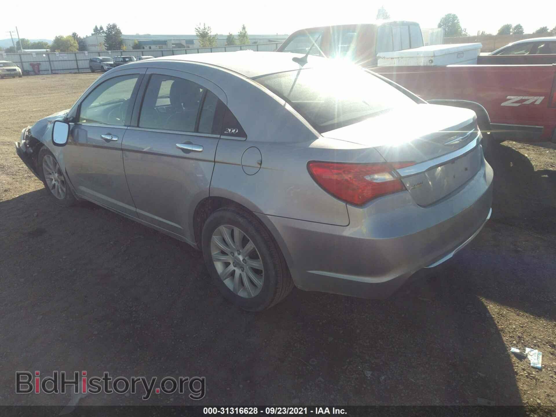 2013 CHRYSLER 200 - VIN: 1C3CCBCG6DN560188 - Фото 3