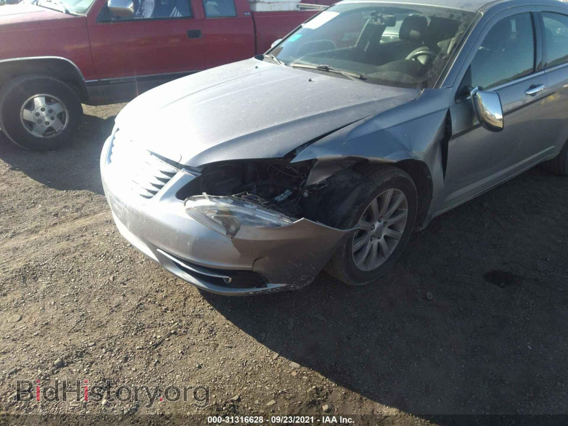 2013 CHRYSLER 200 - VIN: 1C3CCBCG6DN560188 - Фото 6