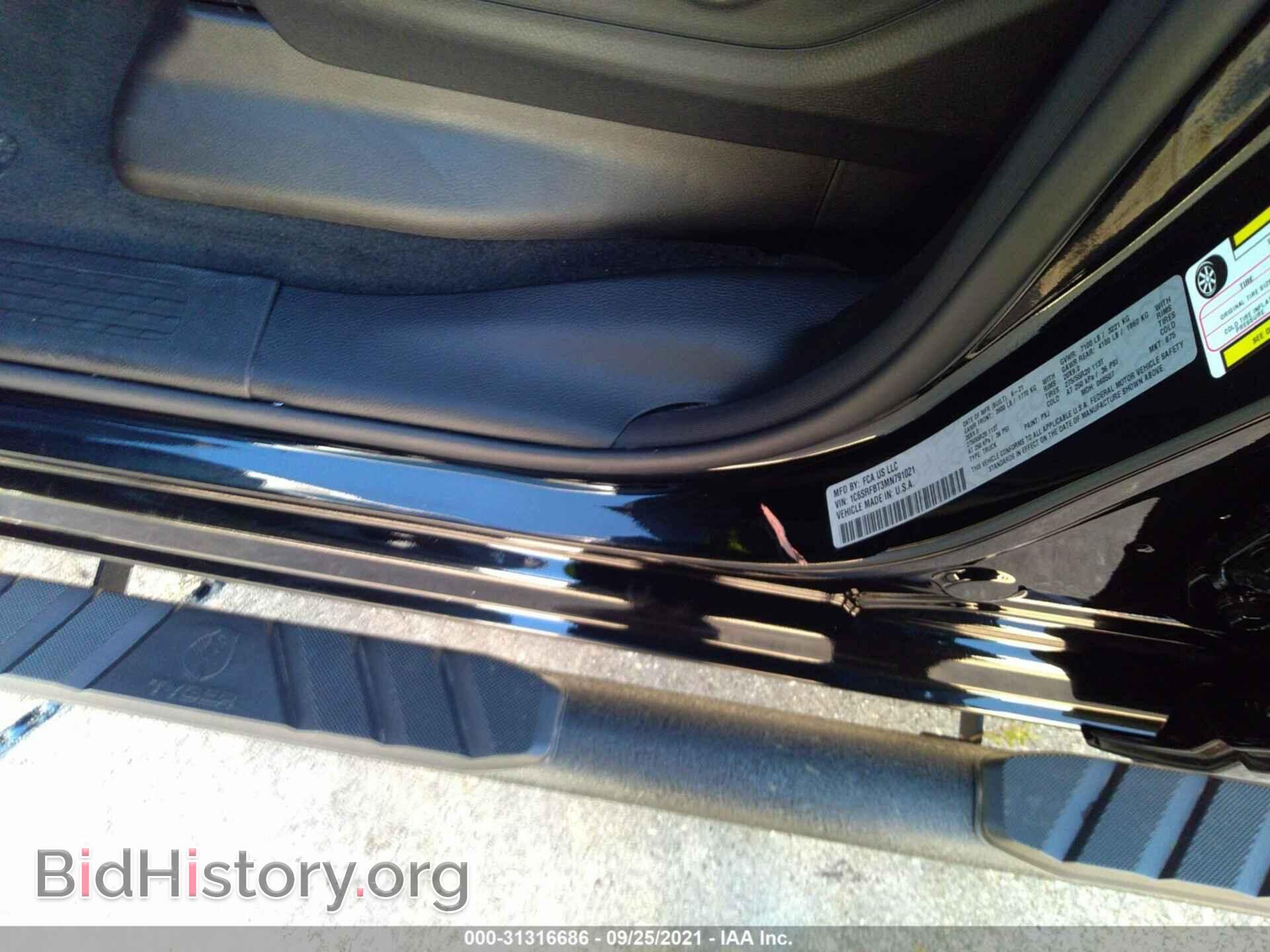 2021 RAM 1500 - VIN: 1C6SRFBT3MN791021 - Photo 6