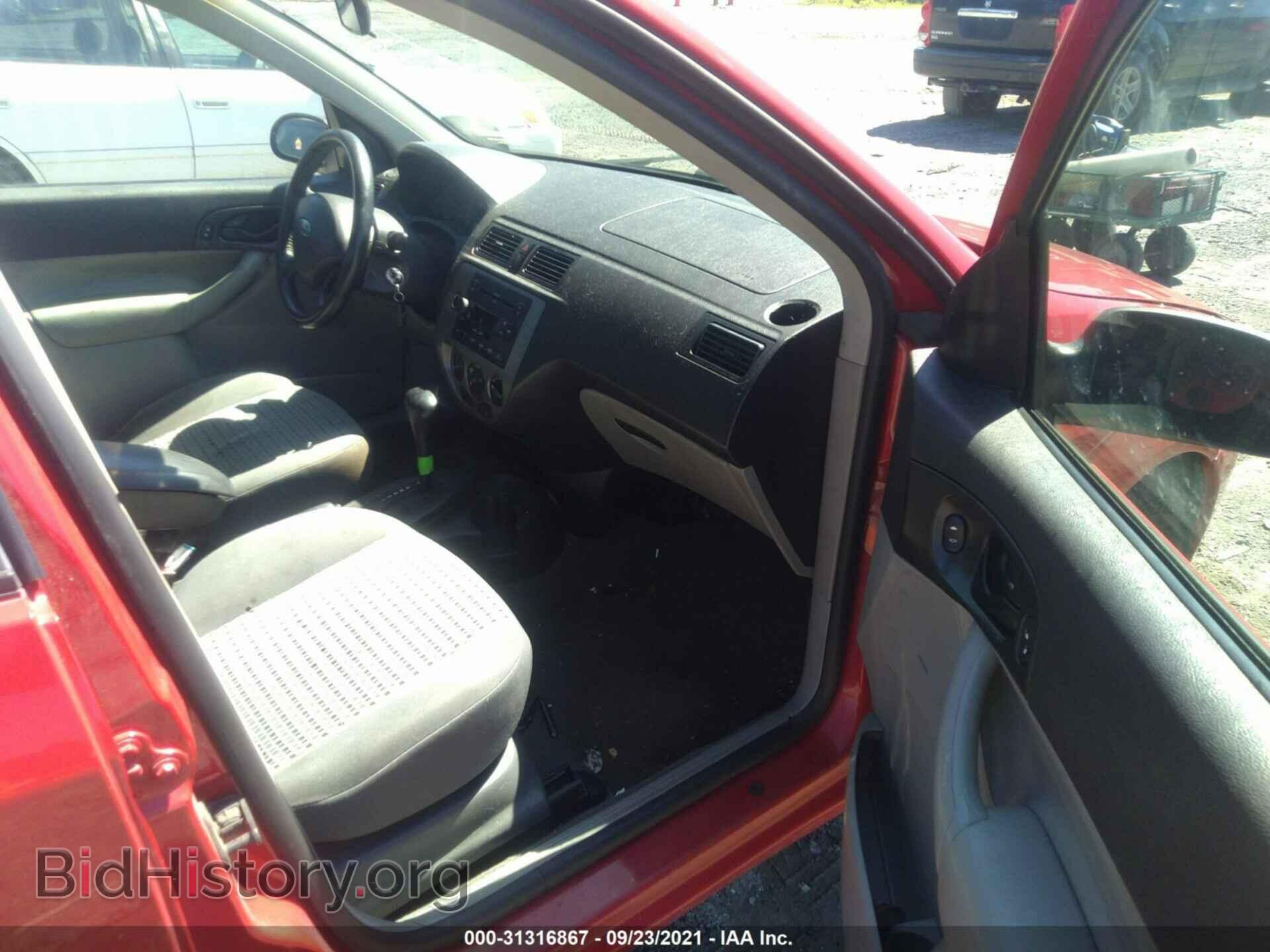 2007 FORD FOCUS - VIN: 1FAHP34N87W182887 - Фото 5