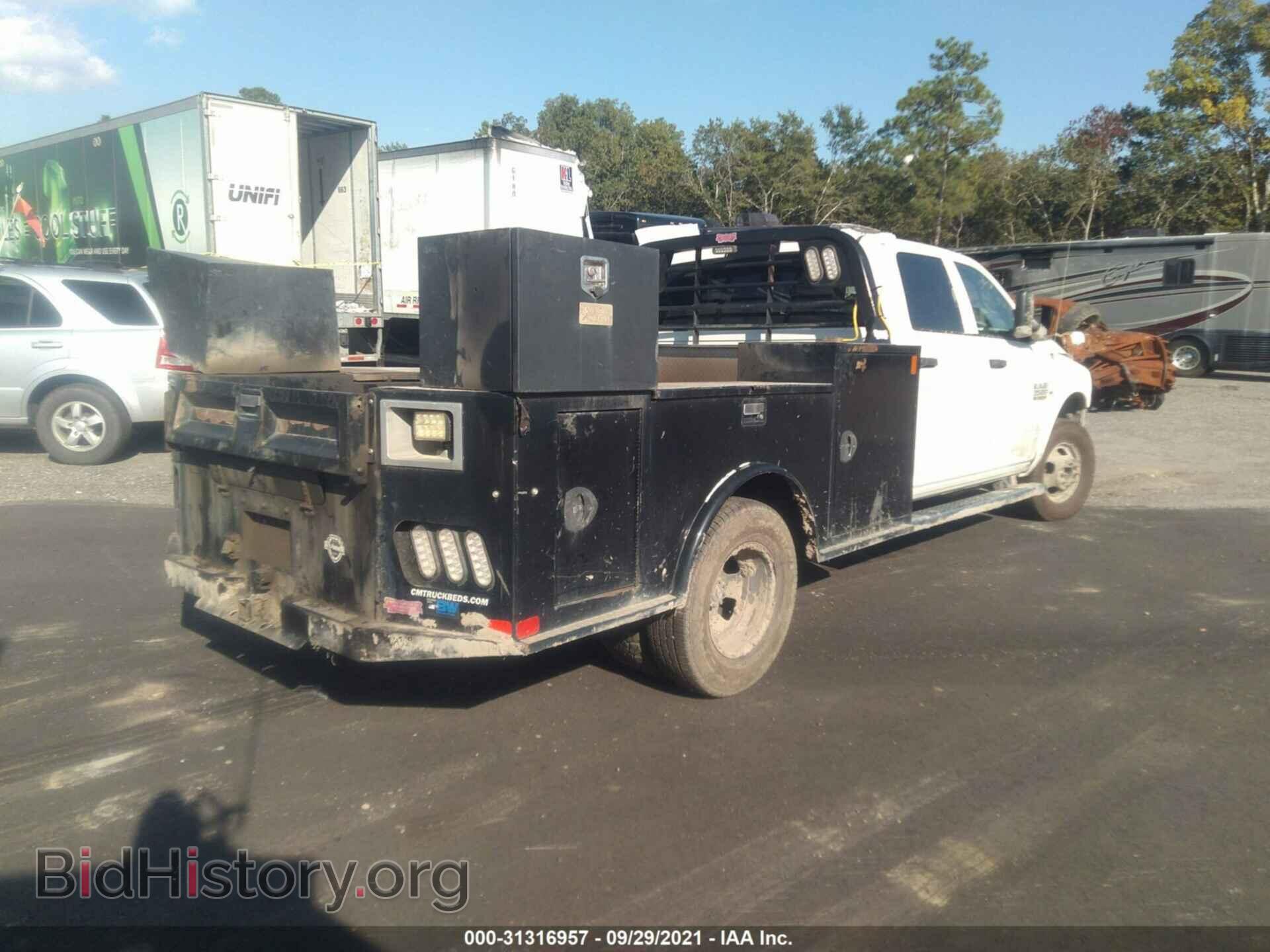 2018 RAM 3500 CHASSIS CAB - VIN: 3C7WRTCL6JG250124 - Photo 4