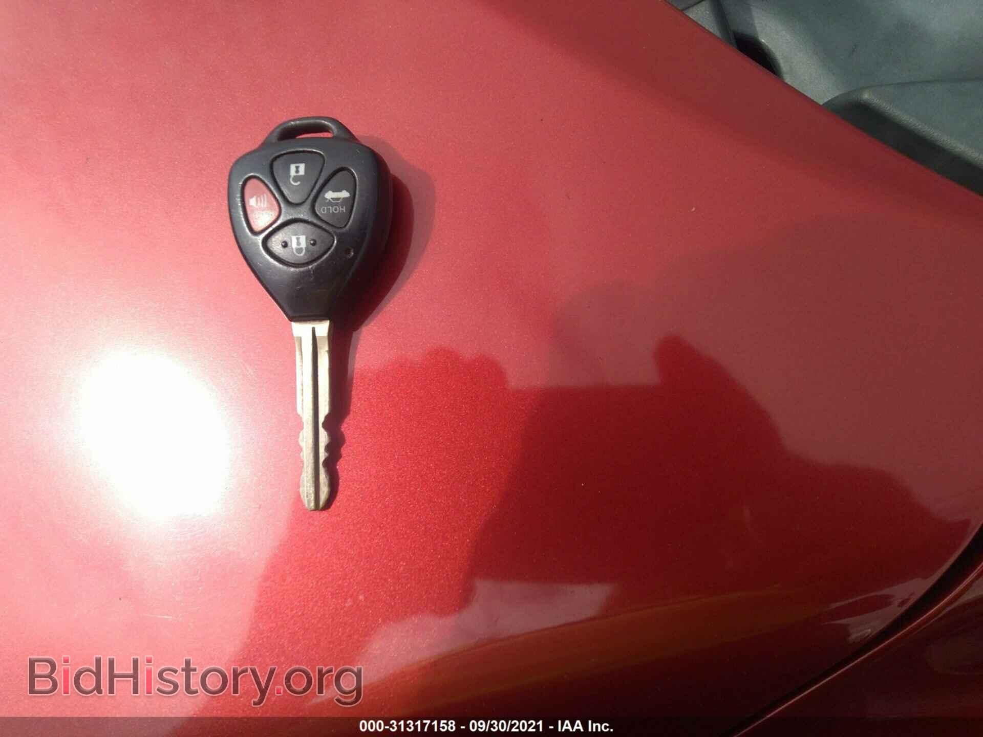 2011 TOYOTA COROLLA - VIN: 2T1BU4EE6BC752500 - Фото 11