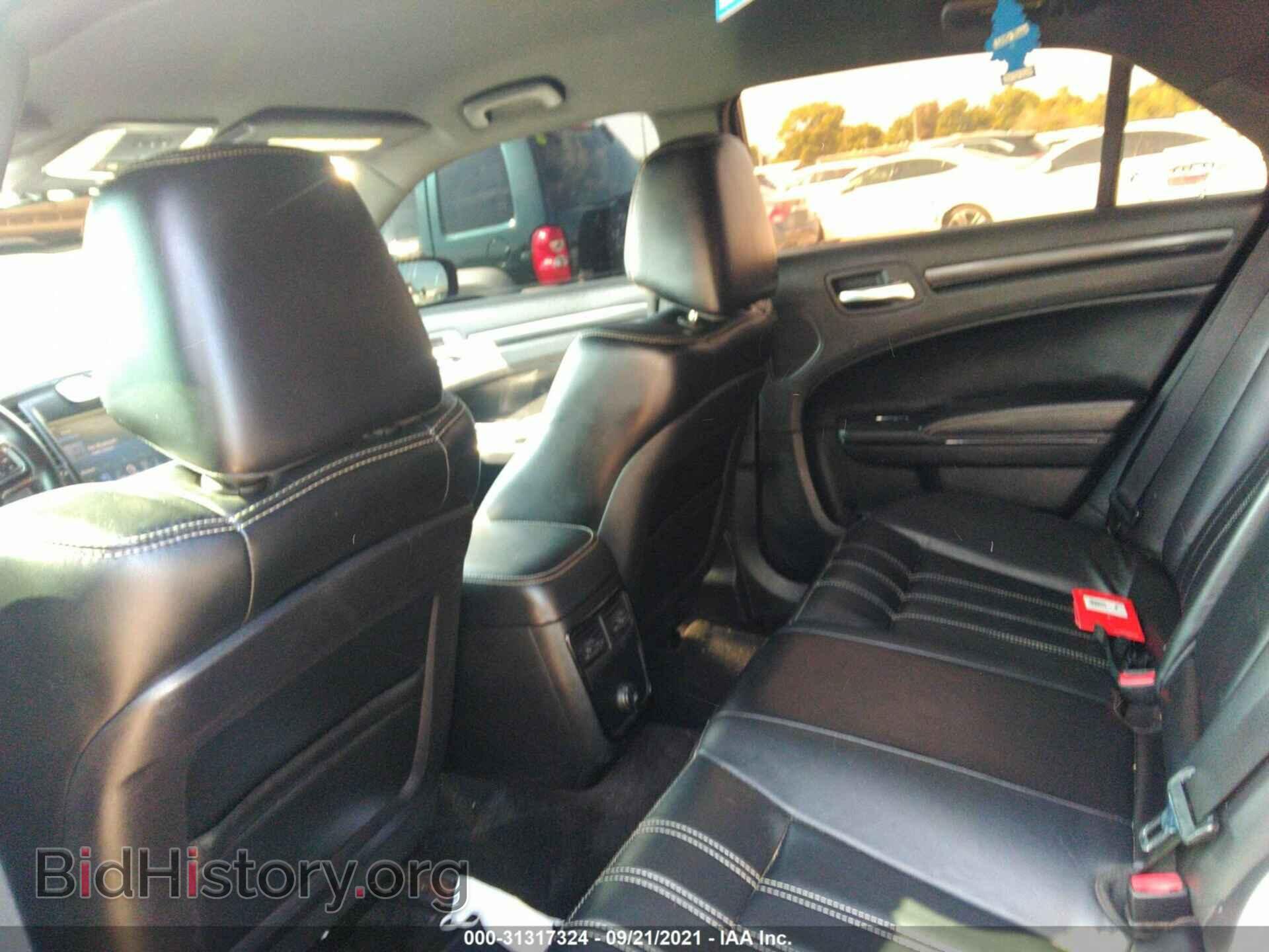 2014 CHRYSLER 300 - VIN: 2C3CCABG8EH352044 - Photo 6
