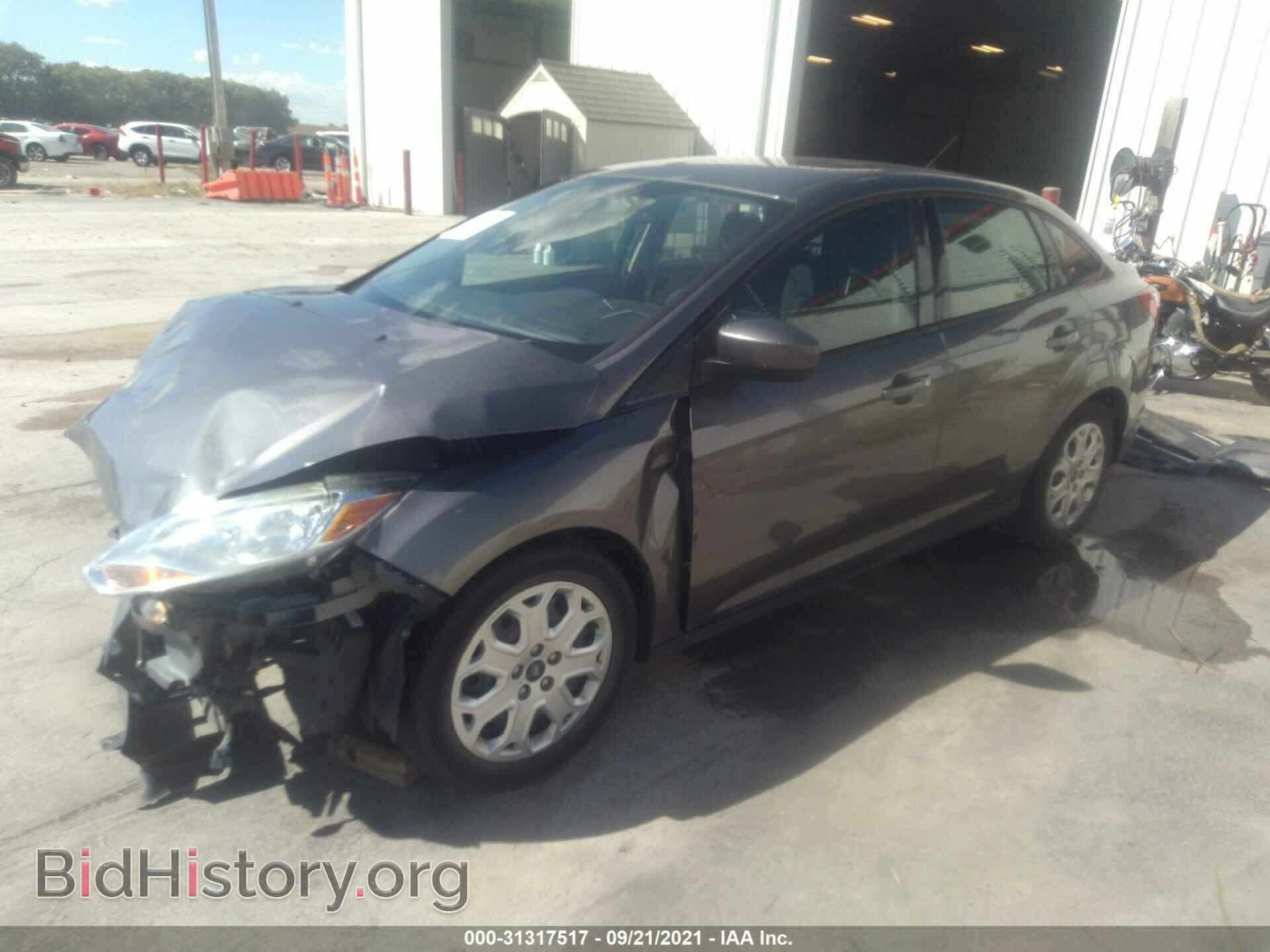 2012 FORD FOCUS - VIN: 1FAHP3F2XCL263596 - Фото 2
