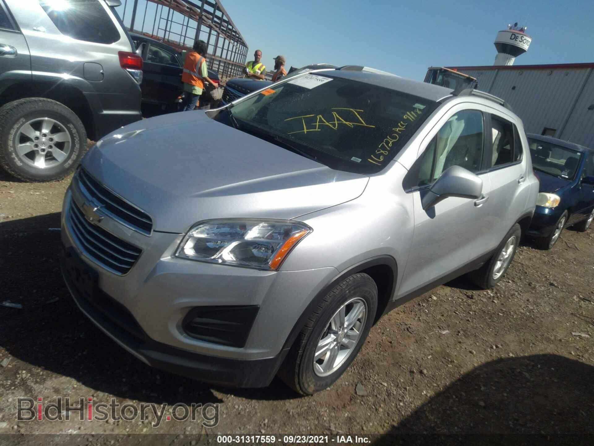 2016 CHEVROLET TRAX - VIN: 3GNCJLSB7GL168720 - Фото 2