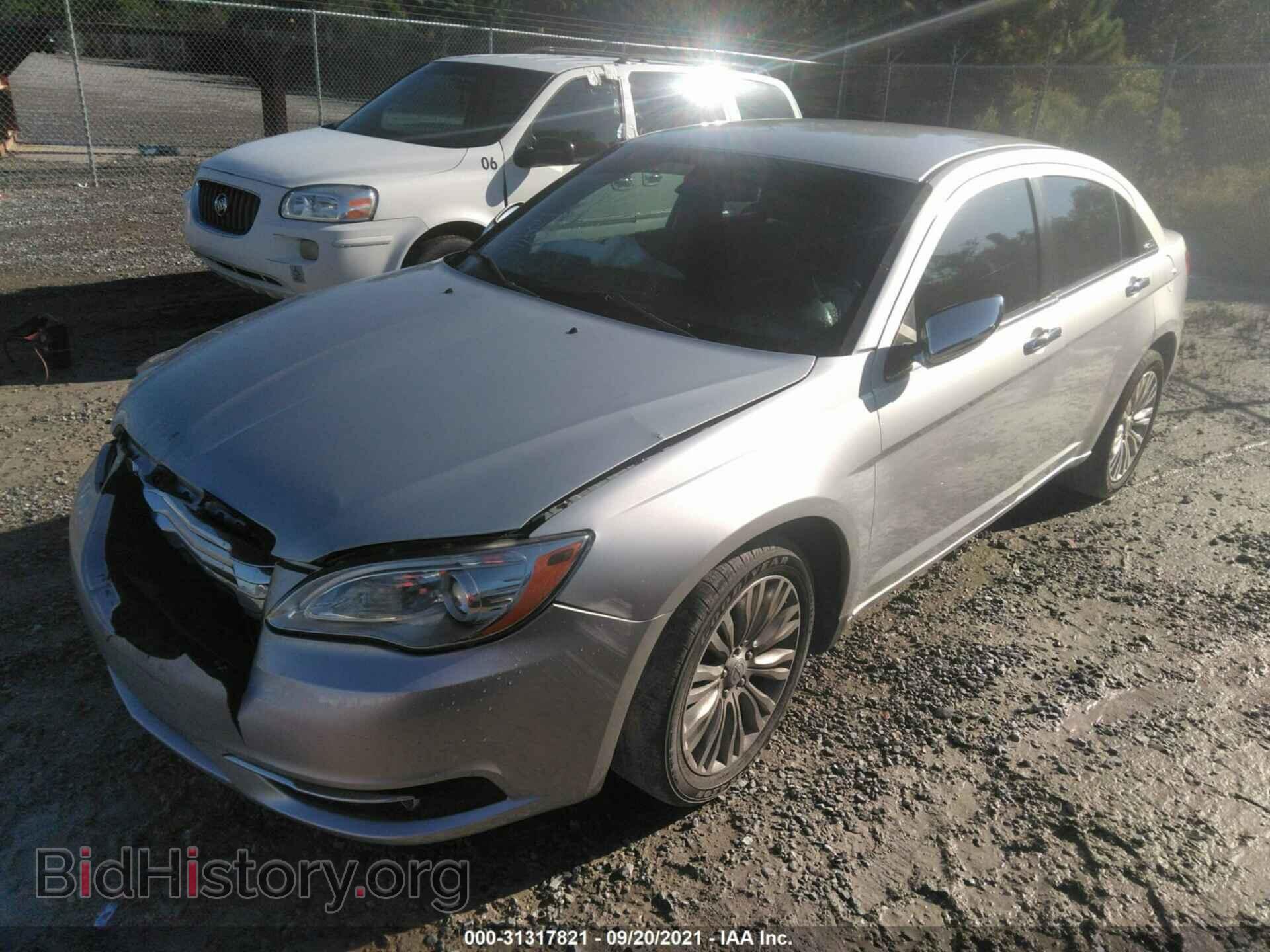 2012 CHRYSLER 200 - VIN: 1C3CCBCG3CN206031 - Photo 2
