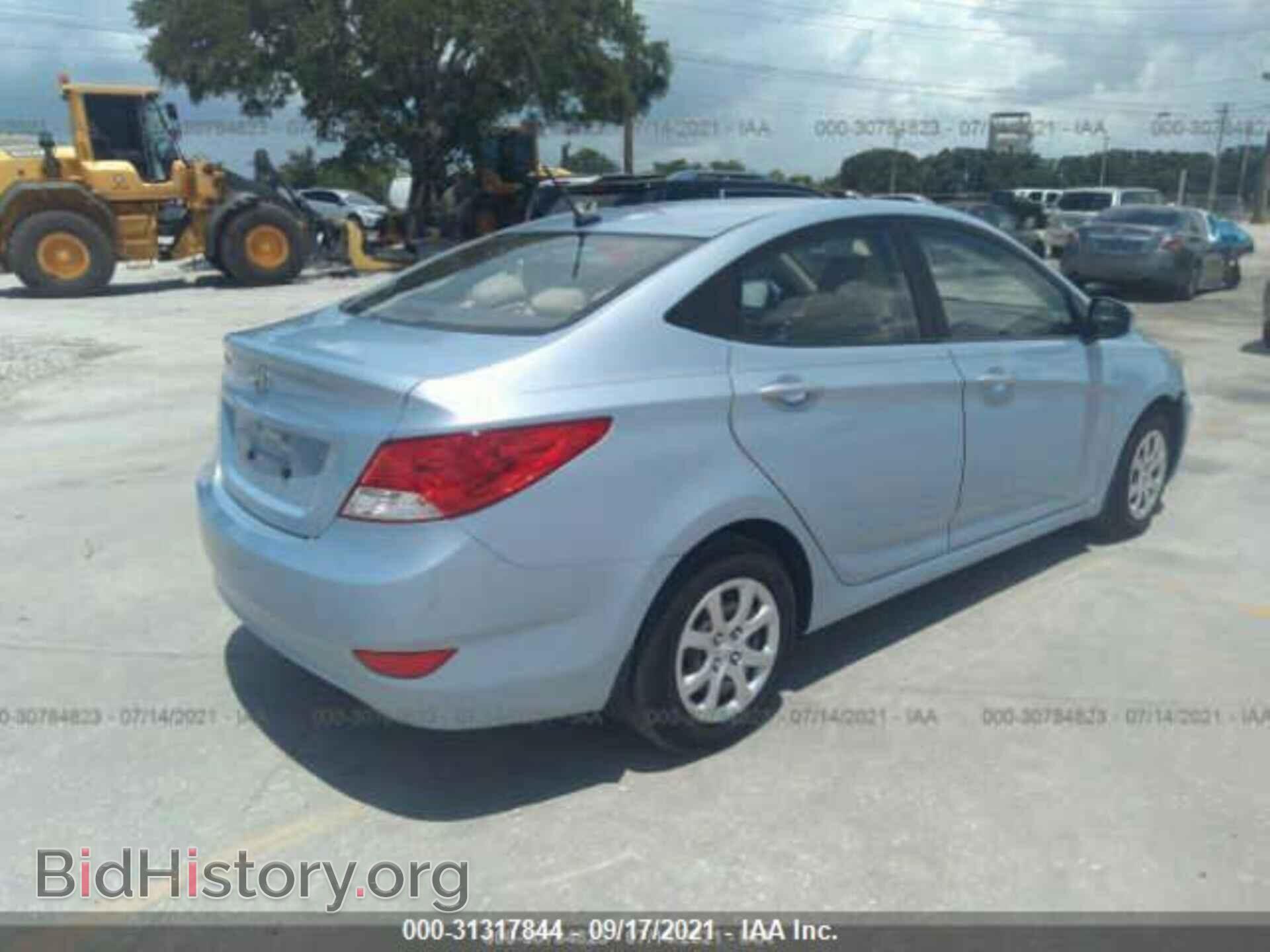 2013 HYUNDAI ACCENT - VIN: KMHCT4AE2DU562028 - Фото 4