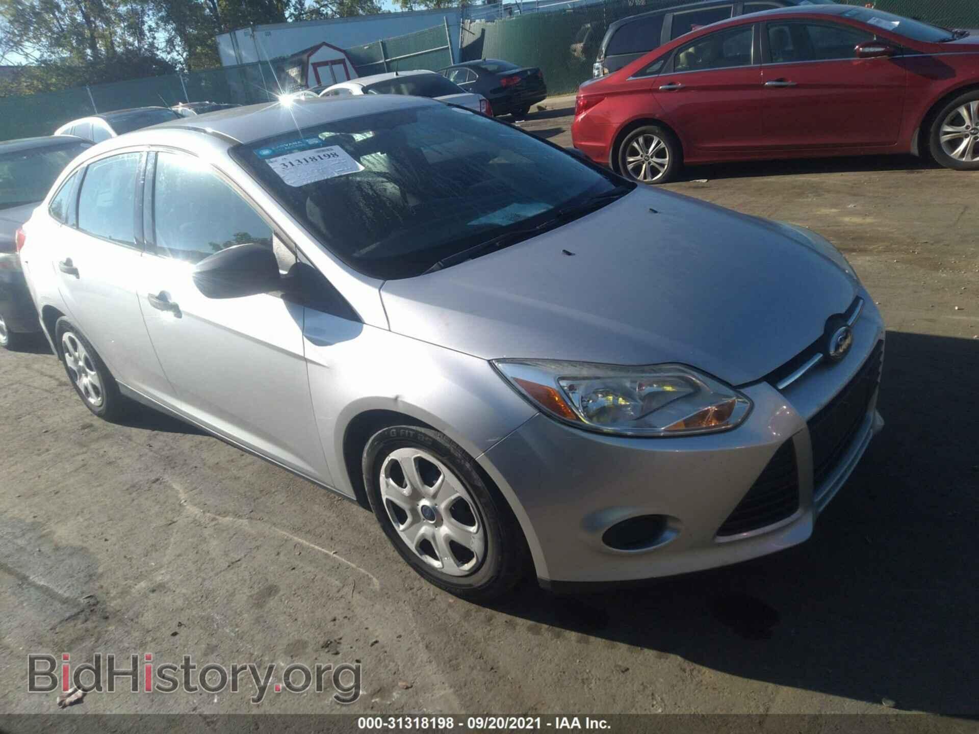 Photo 1FAHP3E28CL307614 - FORD FOCUS 2012