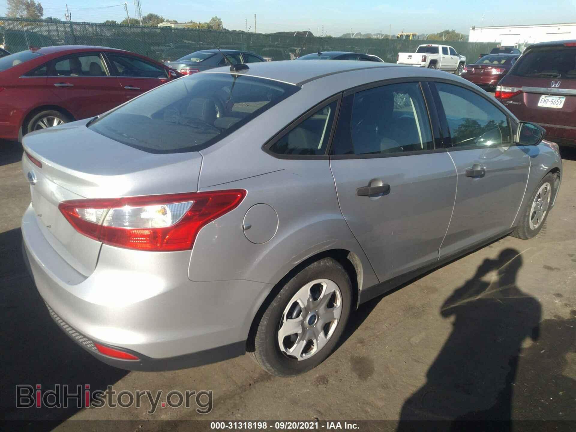 2012 FORD FOCUS - VIN: 1FAHP3E28CL307614 - Photo 4