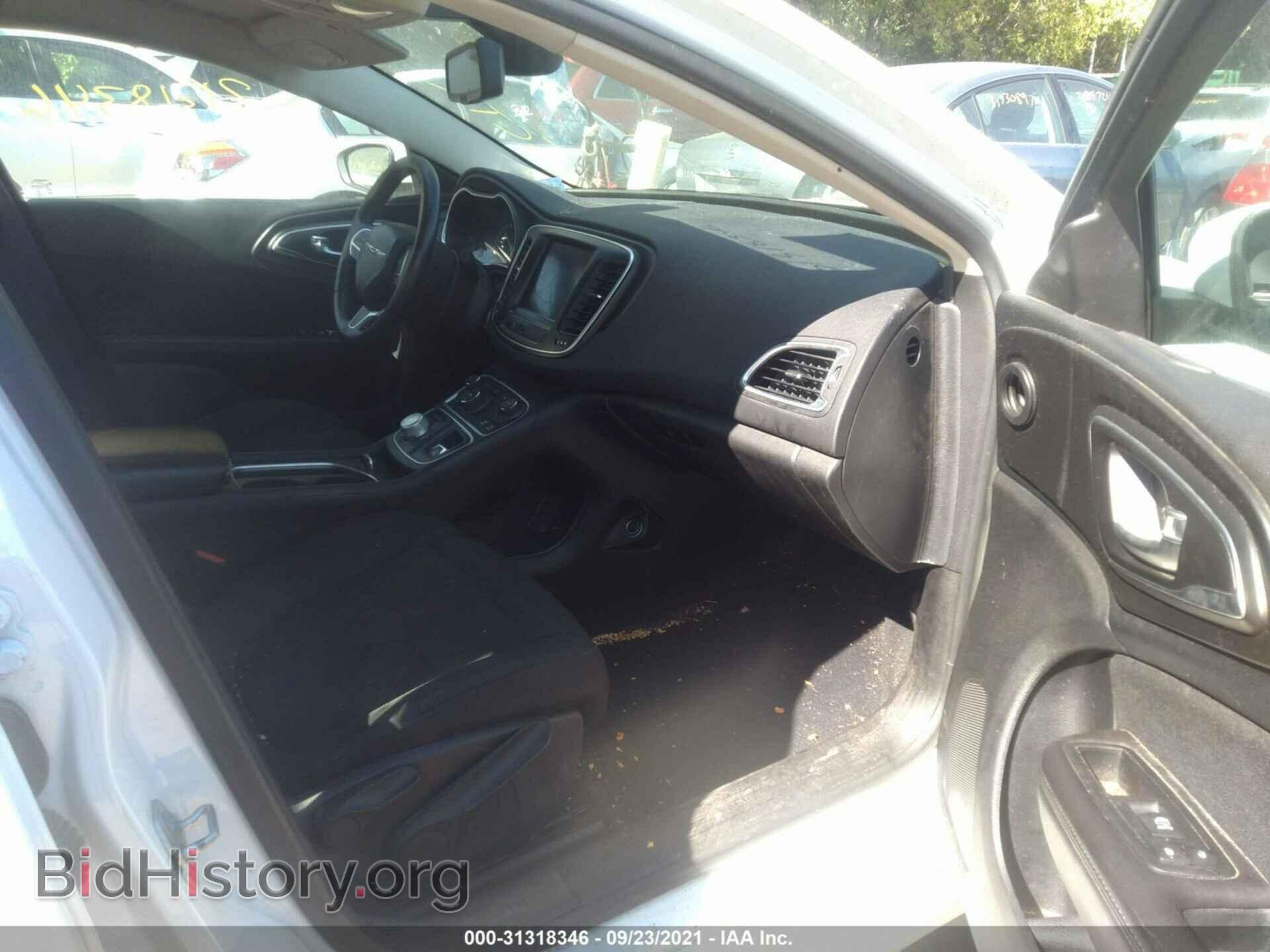 2015 CHRYSLER 200 - VIN: 1C3CCCAB4FN751589 - Photo 5