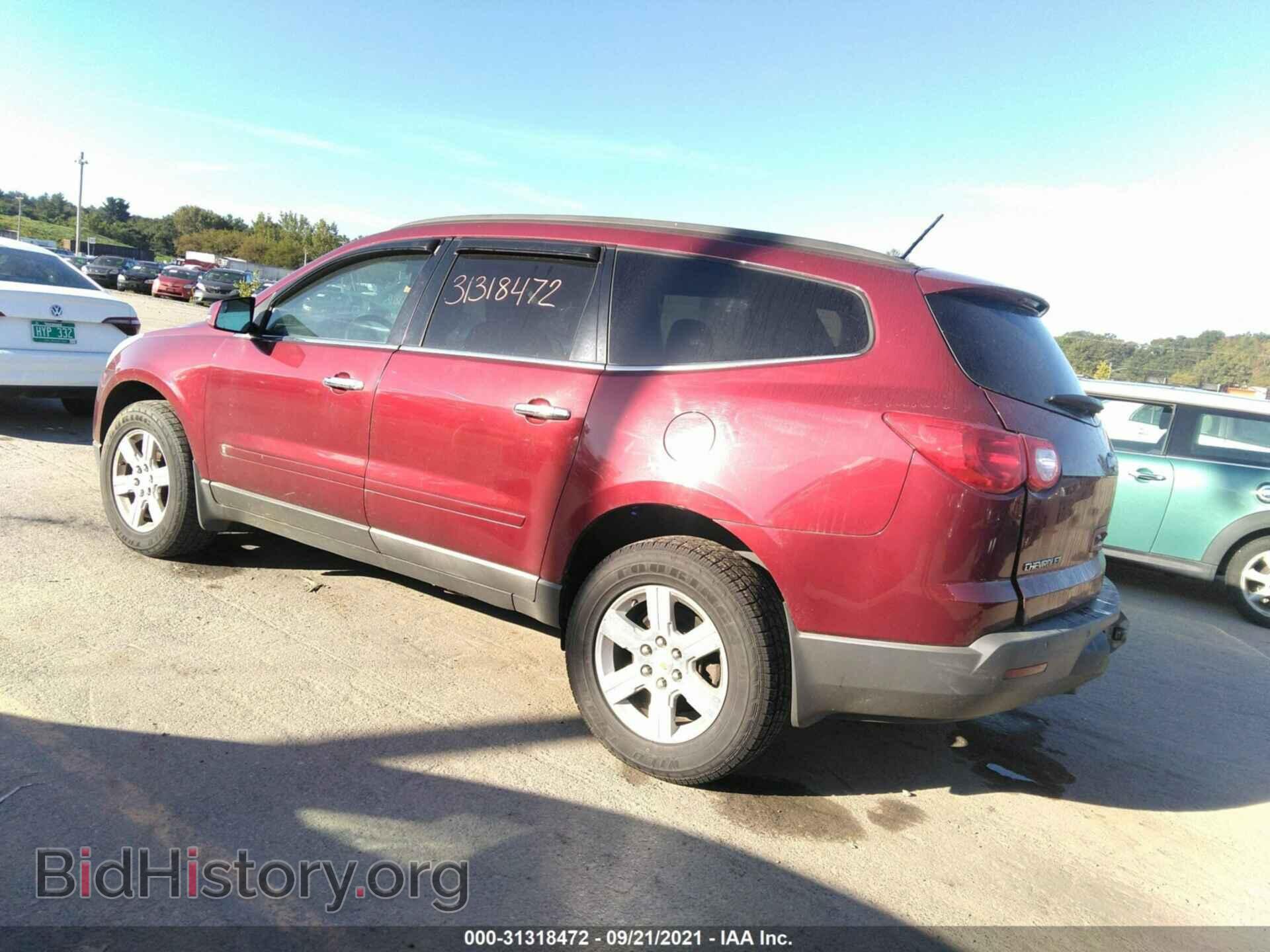 2010 CHEVROLET TRAVERSE - VIN: 1GNLVFED4AS102007 - Фото 3
