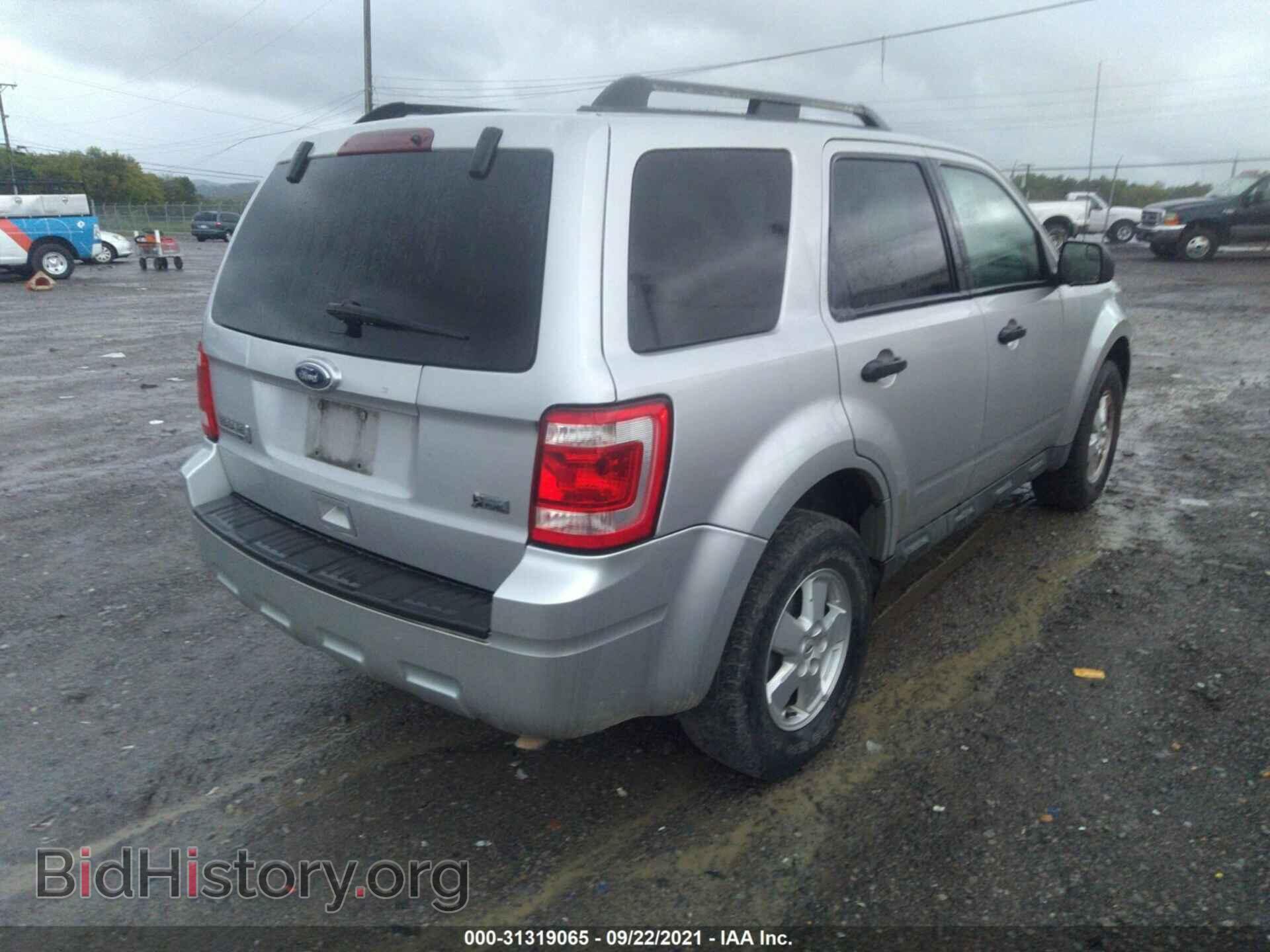 2011 FORD ESCAPE - VIN: 1FMCU0DG8BKA25238 - Фото 4