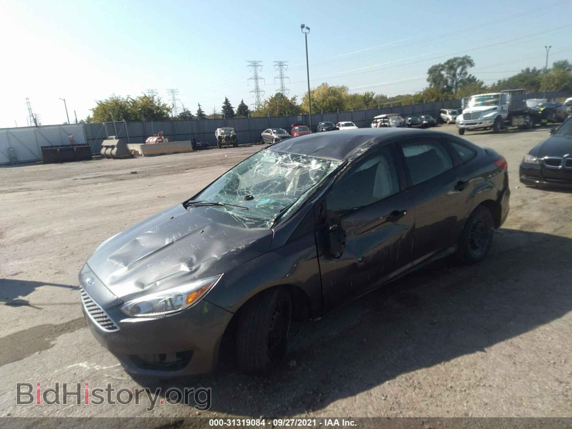 2018 FORD FOCUS - VIN: 1FADP3E21JL276301 - Фото 2