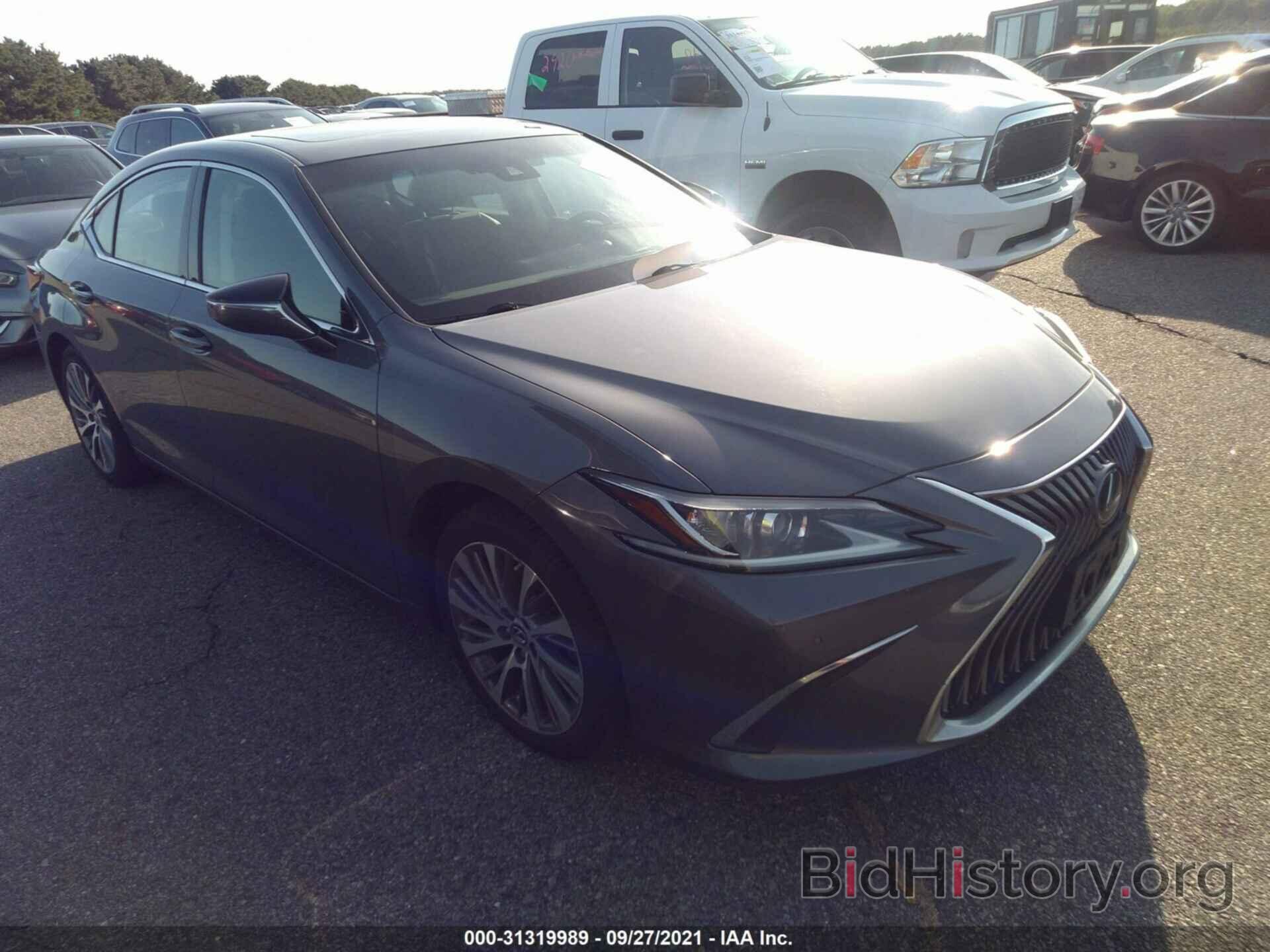 Photo 58ABZ1B19KU041821 - LEXUS ES 2019