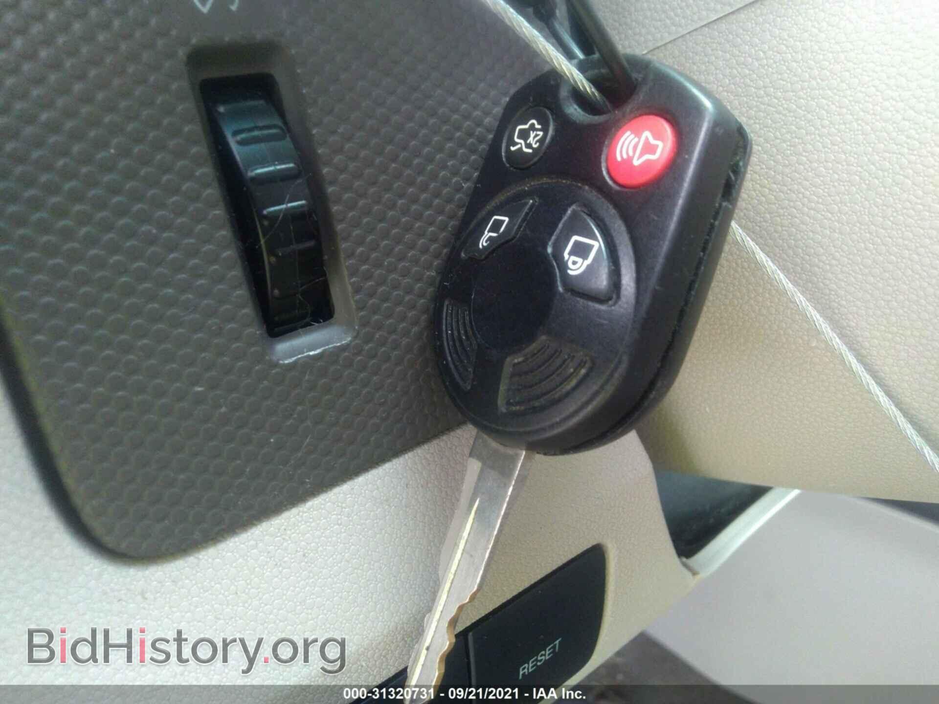2011 FORD ESCAPE - VIN: 1FMCU0C76BKA85665 - Фото 11