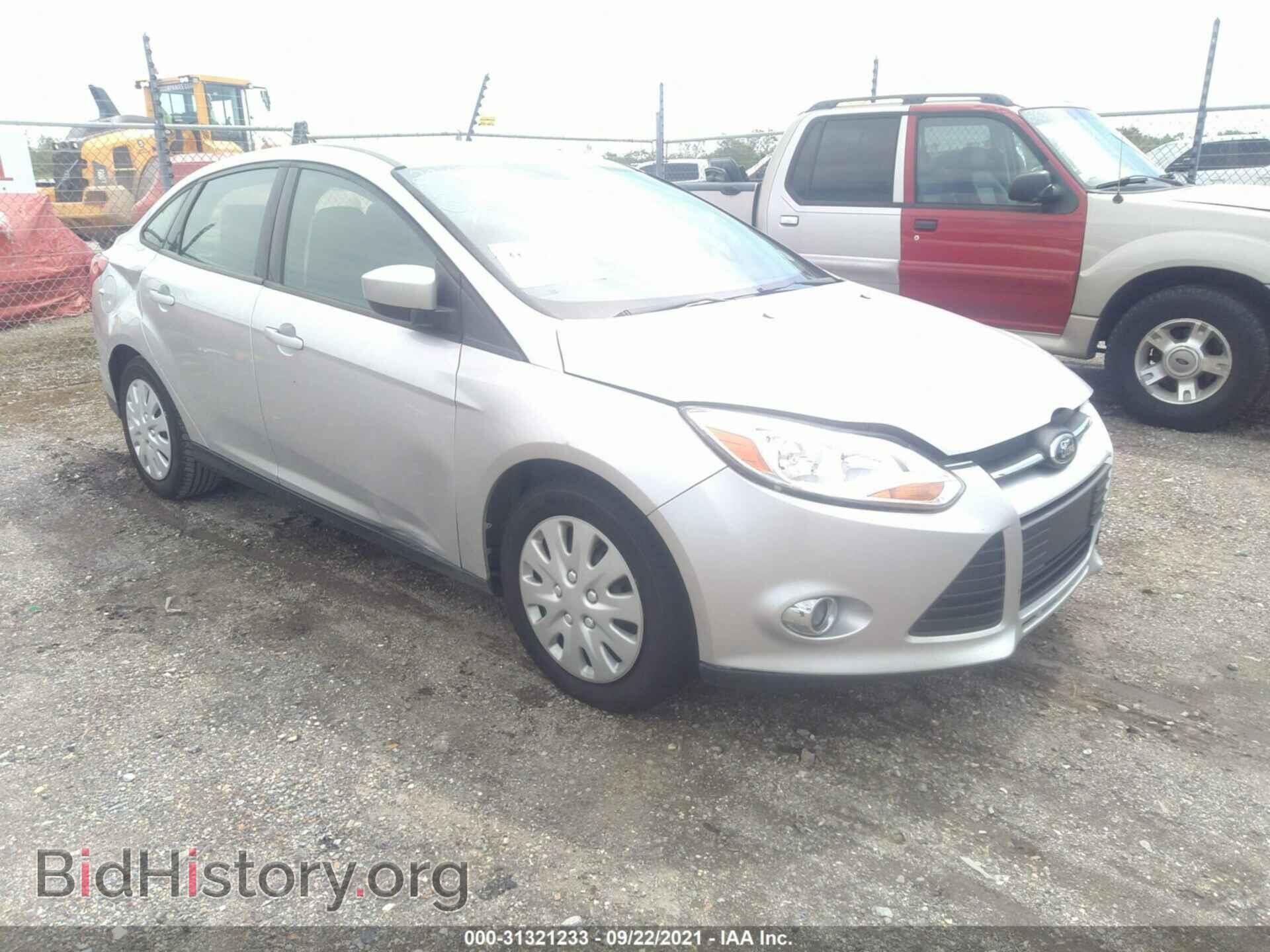 Фотография 1FAHP3F23CL457127 - FORD FOCUS 2012
