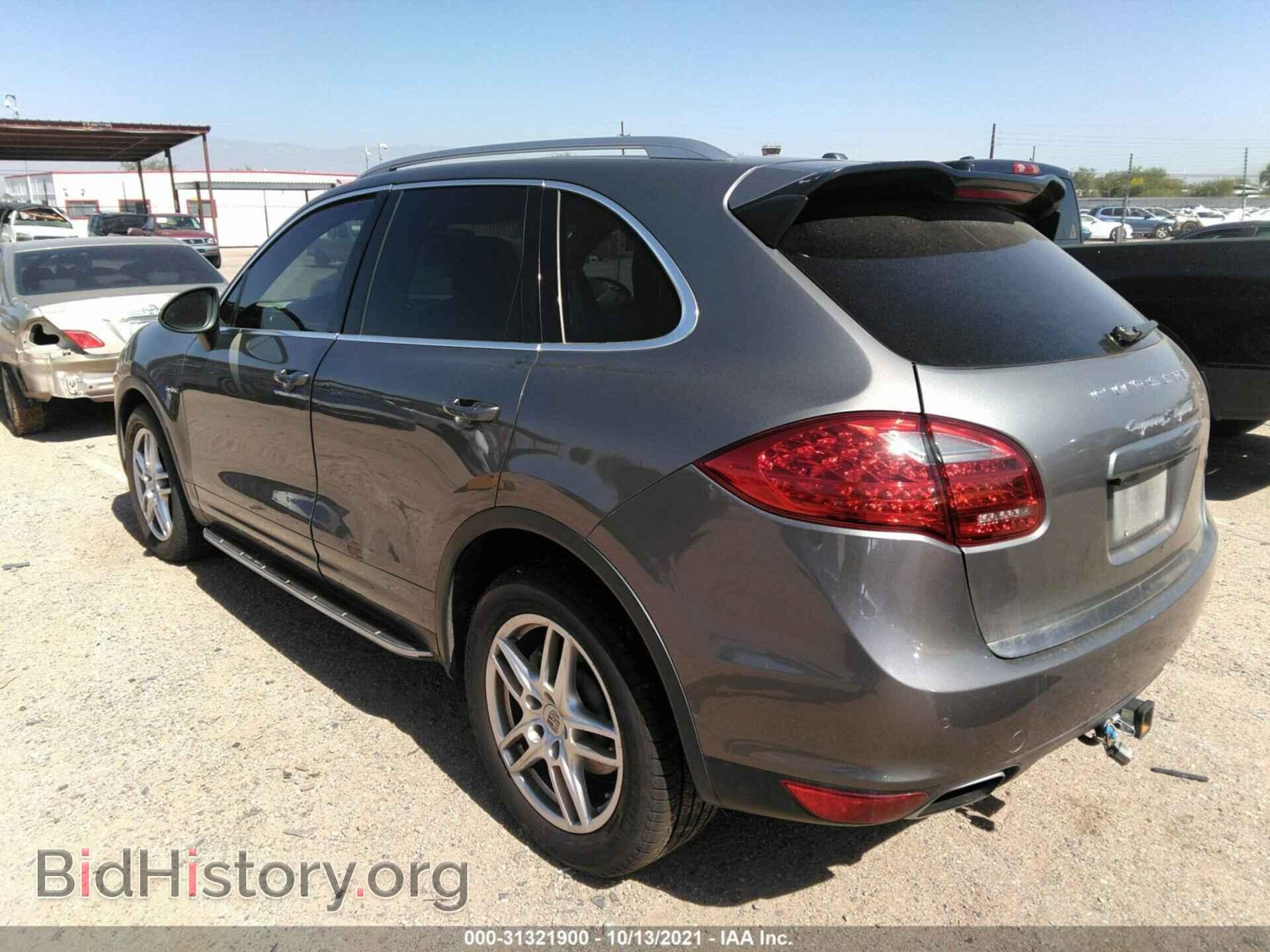 2012 PORSCHE CAYENNE - VIN: WP1AE2A23CLA90585 - Фото 3