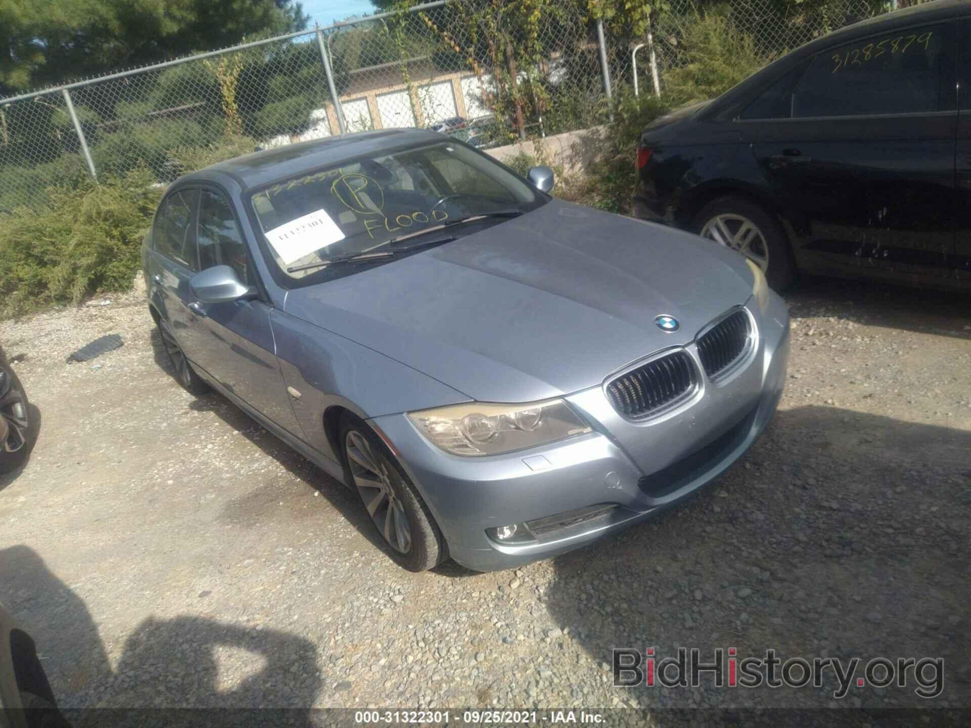 Photo WBAPK7C57BA970477 - BMW 3 SERIES 2011