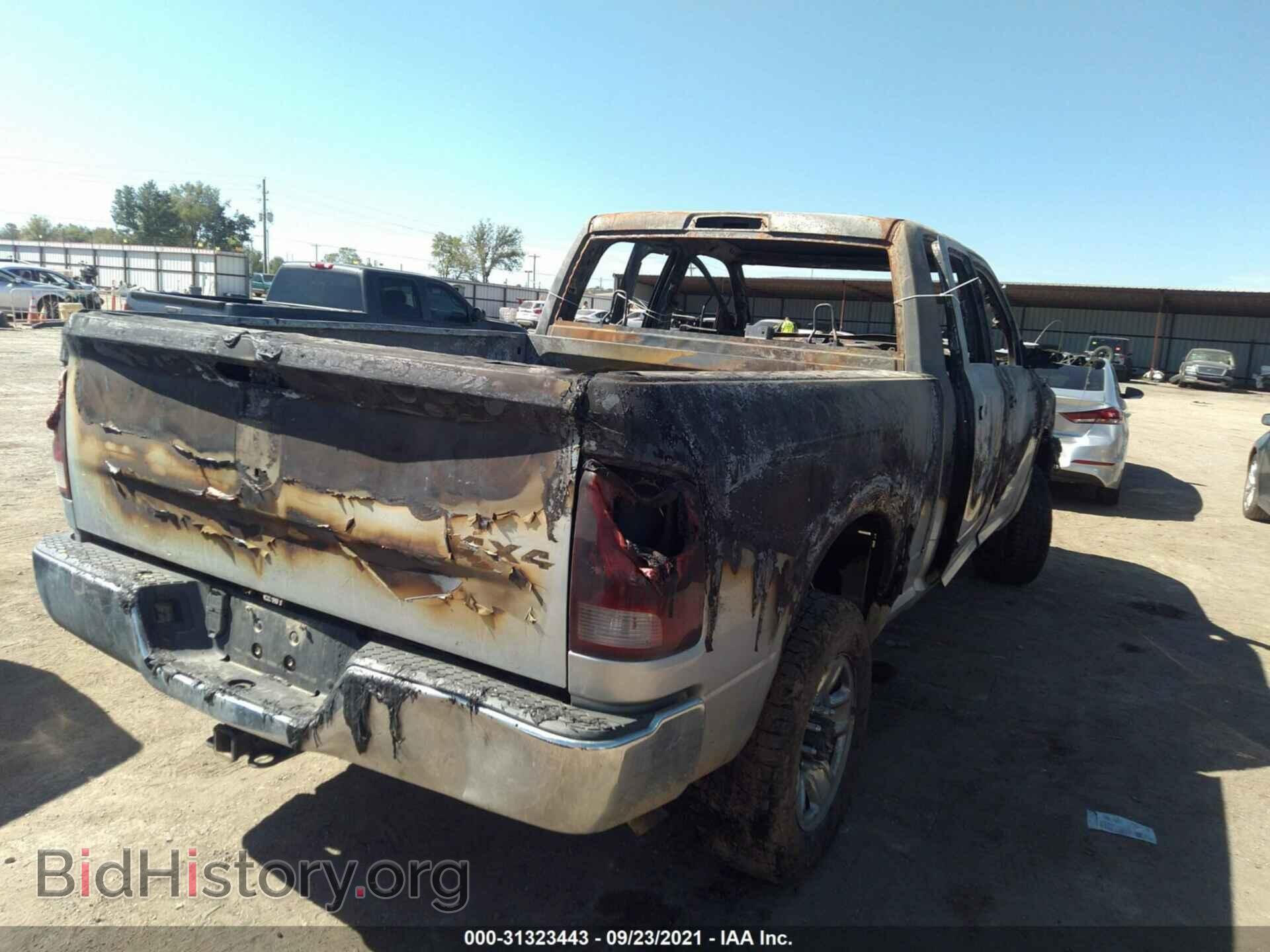 2011 RAM 2500 - VIN: 3D7TT2CT8BG584772 - Фото 4