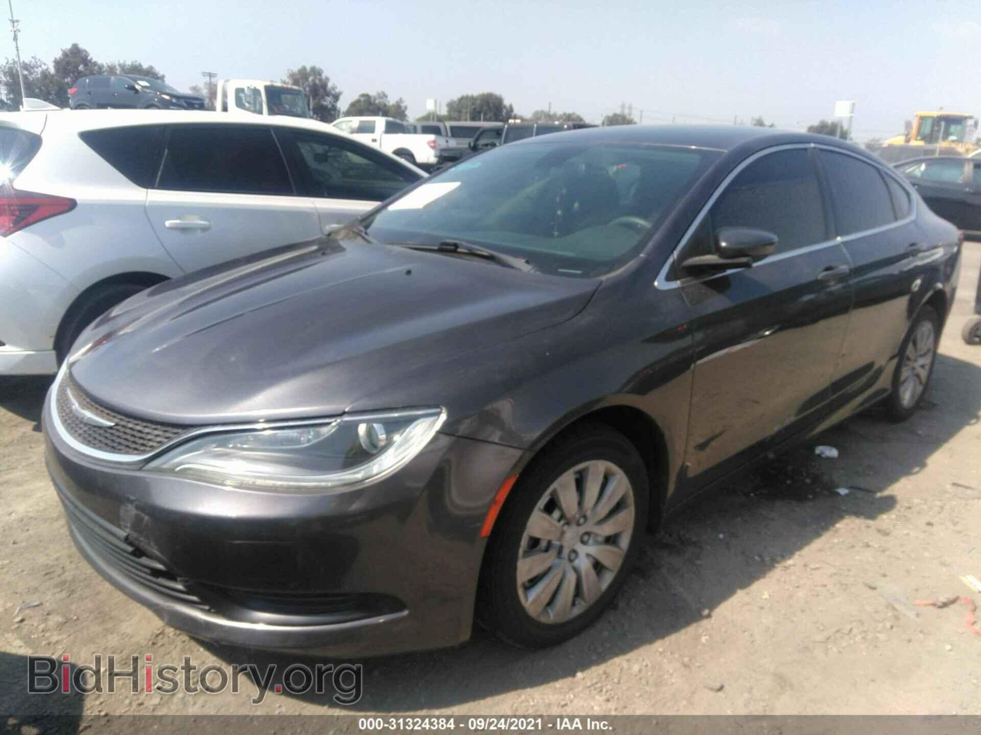 2016 CHRYSLER 200 - VIN: 1C3CCCFBXGN158166 - Photo 2