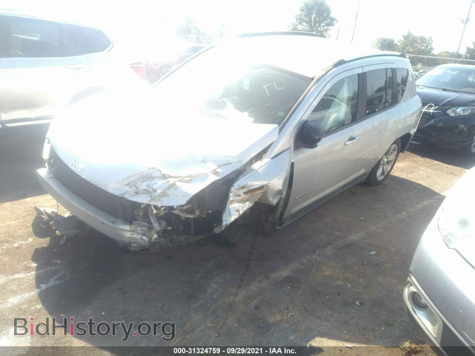 2011 JEEP COMPASS - VIN: 1J4NT1FA4BD248826 - Photo 2