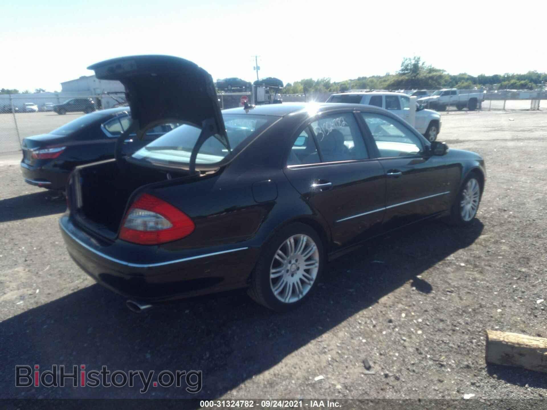 2008 MERCEDES-BENZ E-CLASS - VIN: WDBUF87X68B283942 - Фото 4