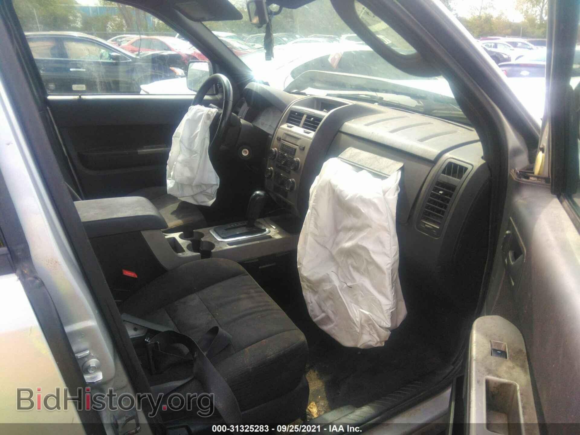 2009 FORD ESCAPE - VIN: 1FMCU03769KB56440 - Фото 5