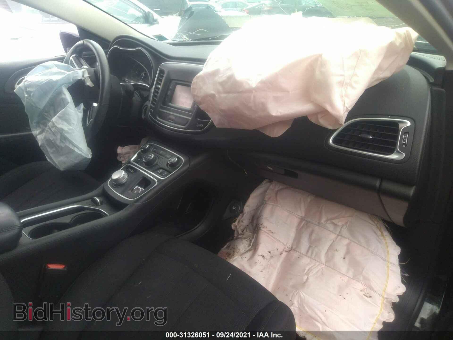 2015 CHRYSLER 200 - VIN: 1C3CCCABXFN554880 - Фото 5