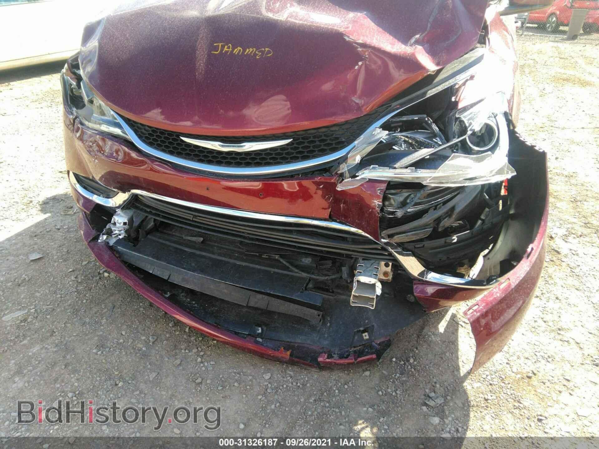2015 CHRYSLER 200 - VIN: 1C3CCCAB3FN740261 - Фото 6