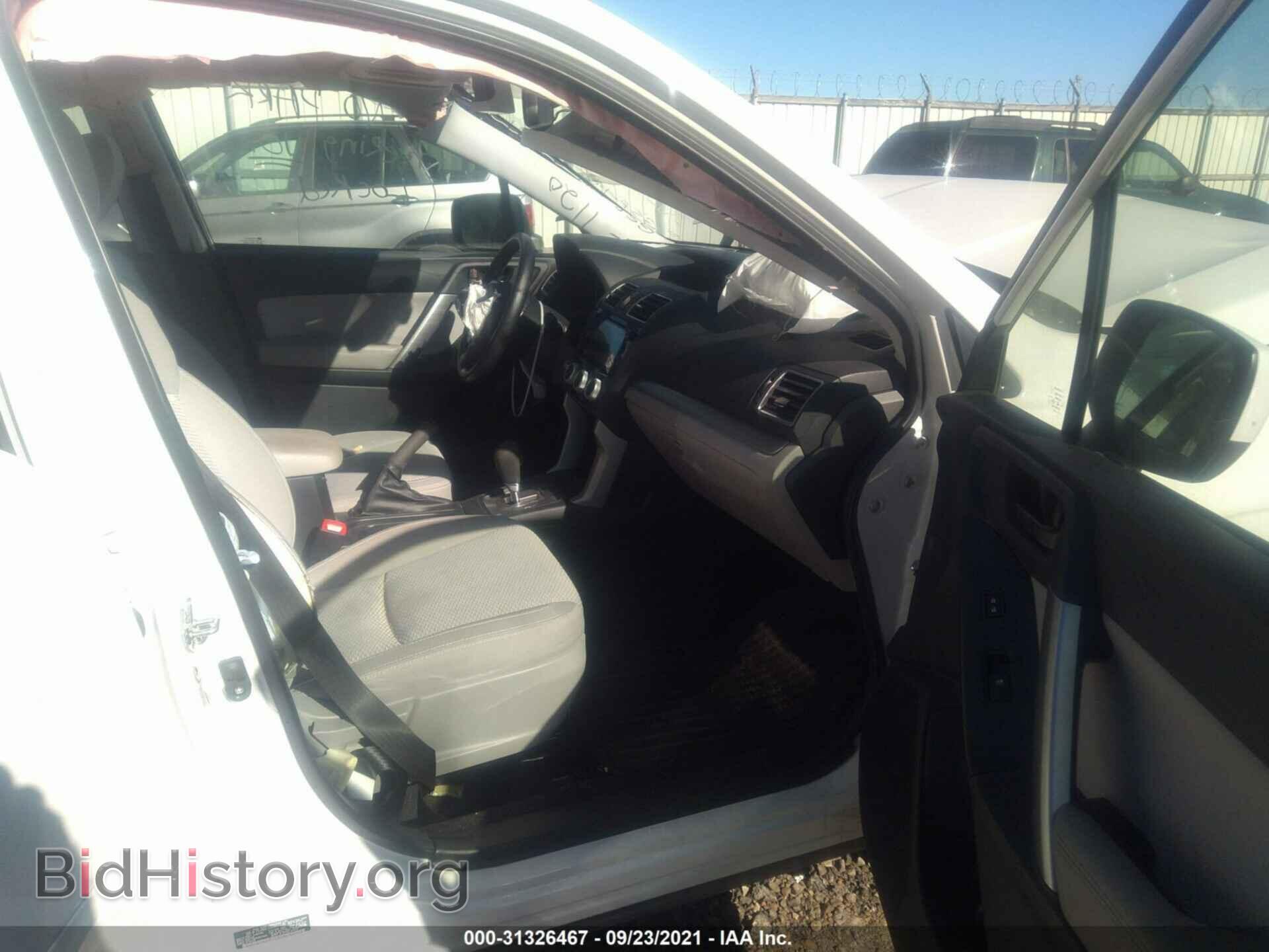 2016 SUBARU FORESTER - VIN: JF2SJADC1GH467120 - Фото 5